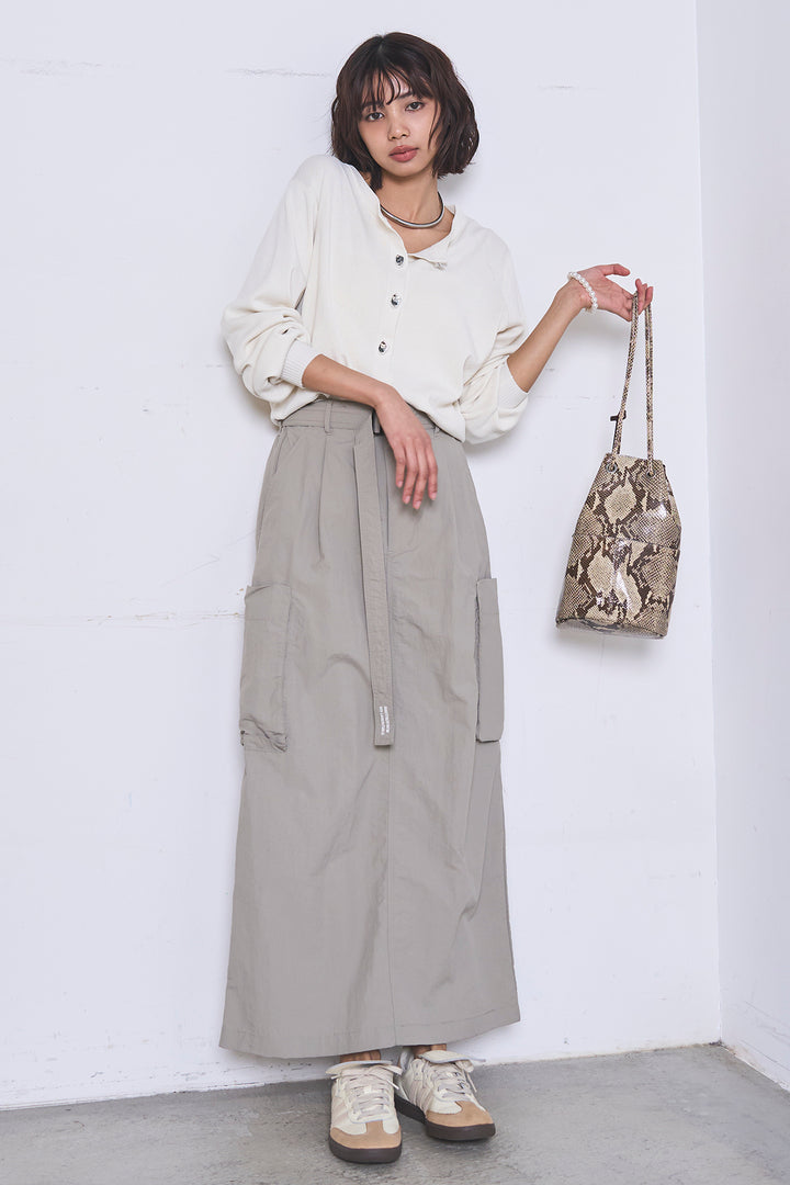 [SET]リサイクルポリニュアンス釦カーデ+撥水加工ナイロンスカート(2set)