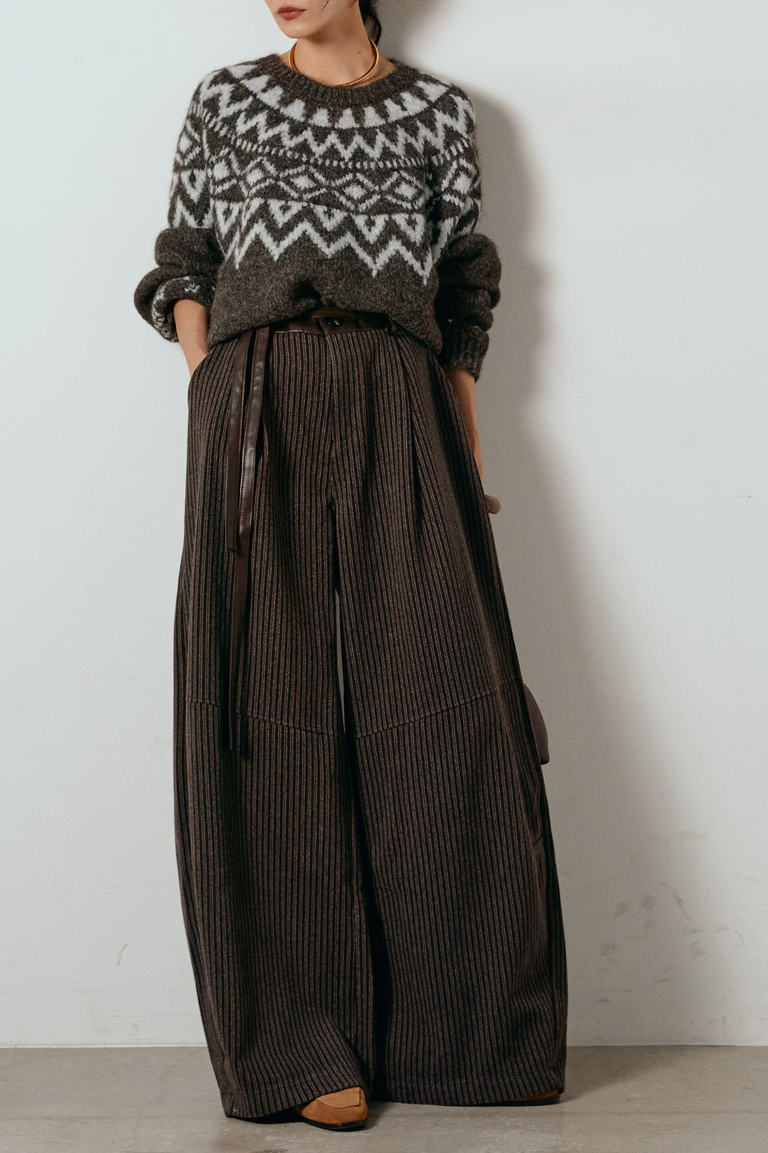 [SET]ノルディック柄Uネックプルオーバー+レザーライク配色ストライプパンツ(2set)