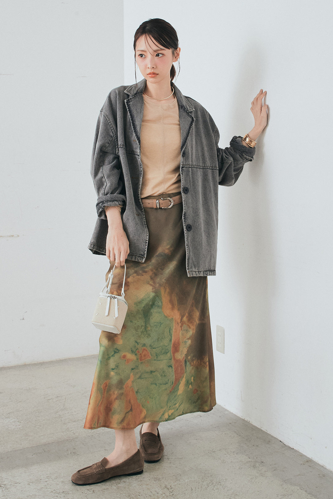 [SET]オーバーデニムジャケット+ニュアンス柄サテンスカート(2set)