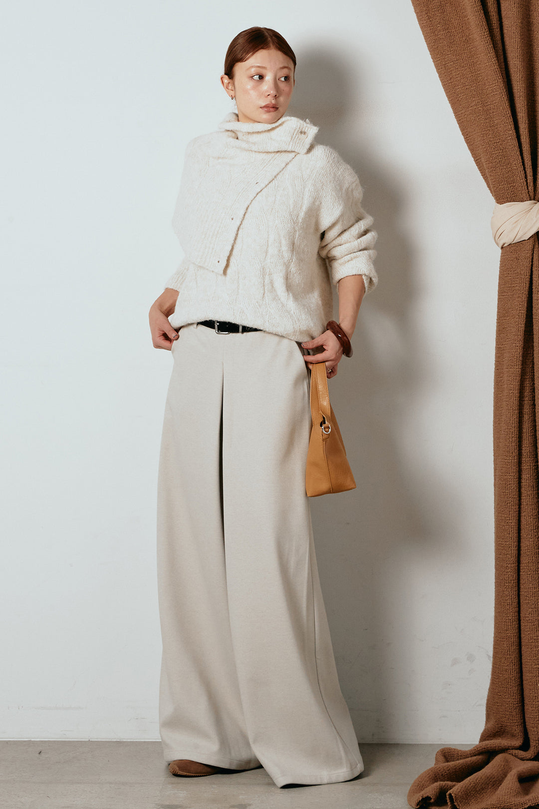 [SET]ケープデザインケーブルニットトップス+ベルト付きフロントタックデザインパンツ(2set)