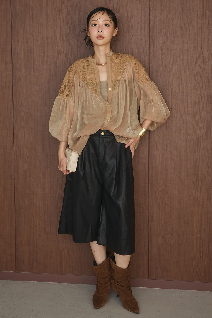 [SET]シアーアンティーク刺繍パフブラウス+レザーライクワイドハーフパンツ(2set)