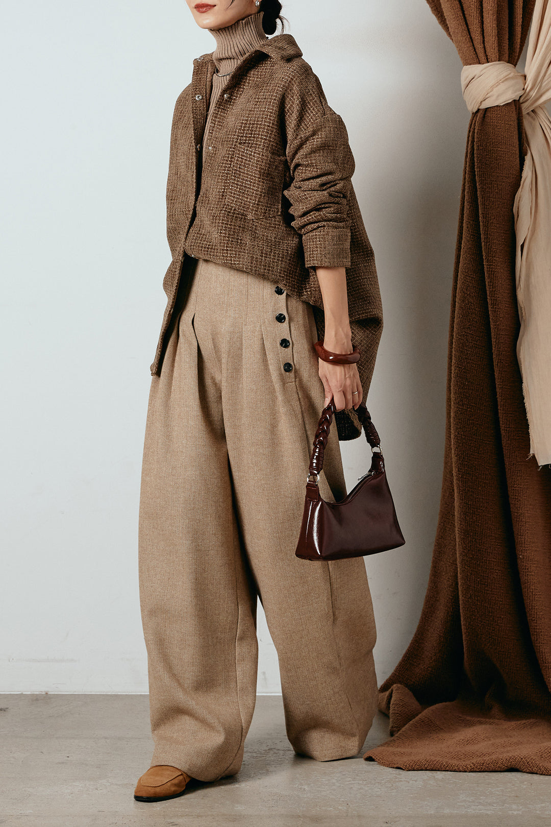 [SET]ルーズクラッシュツイルシャツ+リブニットシームレスタートルプルオーバー+サイドボタンツイードタックパンツ(3set)