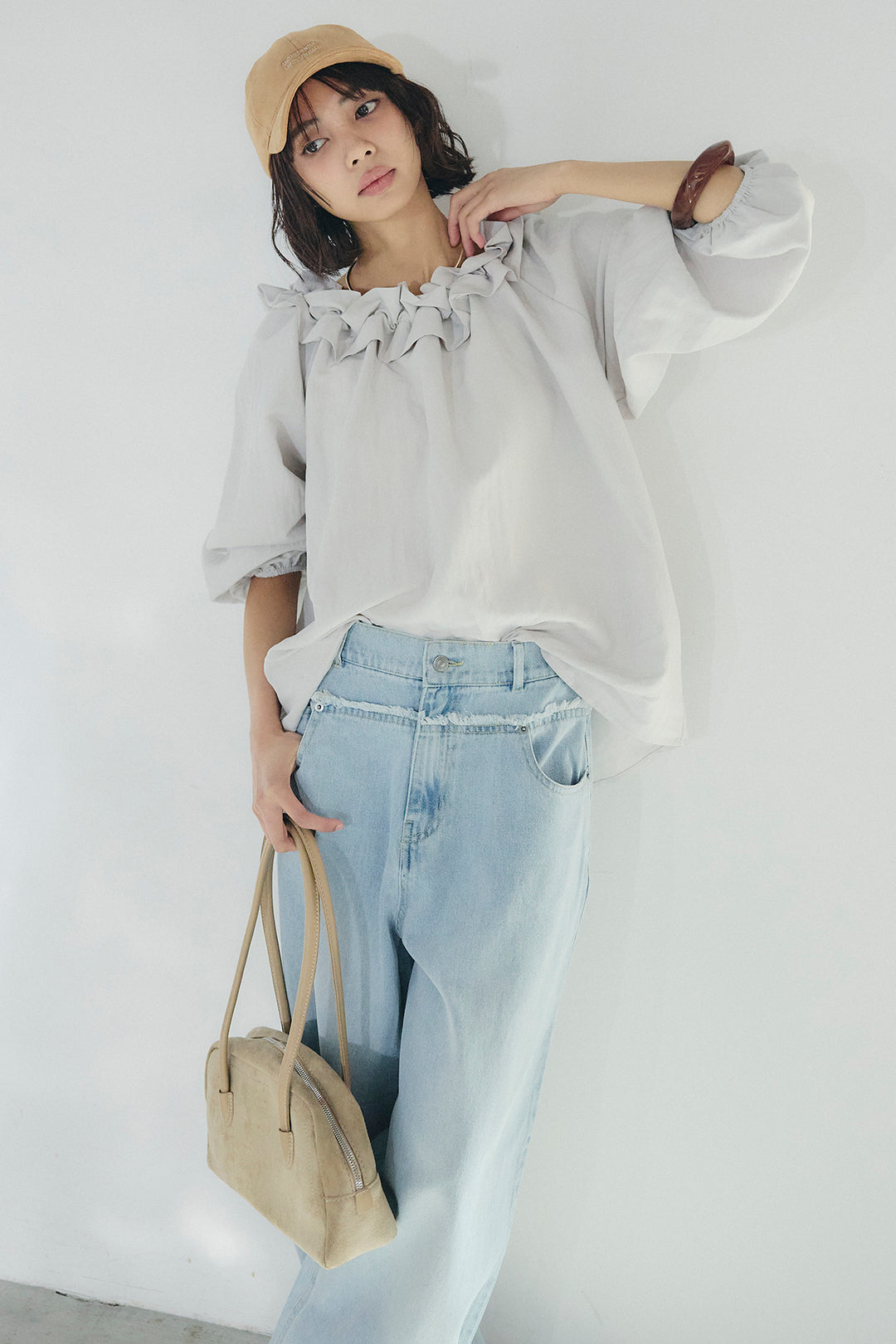 [SET]ネックフリルデザインブラウス+ウエスト裁ち切りデニムワイドパンツ(2set)
