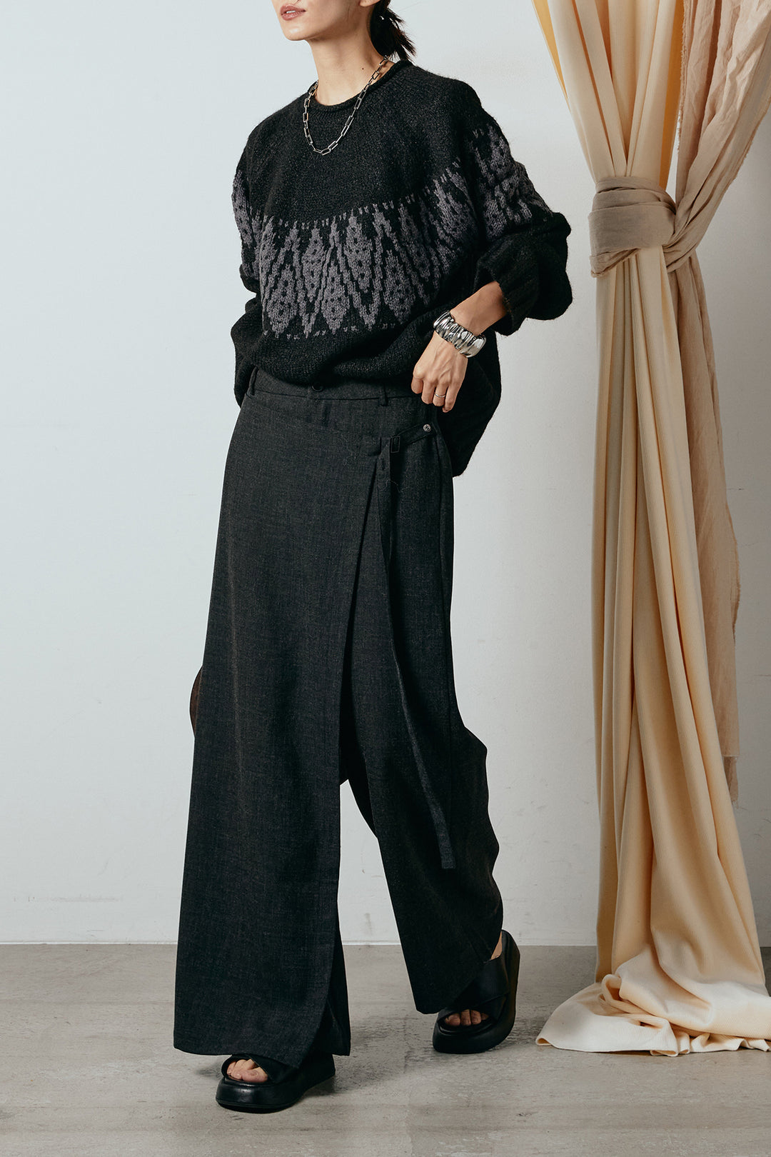 [SET]モノトーン柄ニットトップス+ラップ巻きワイドスラックス(2set)
