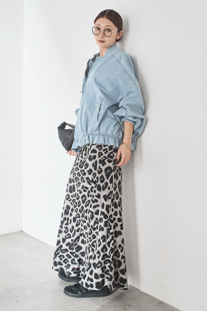 [SET]袖シャーリング裾フリルデニムブルゾン+レオパードサテンナロースカート(2set)