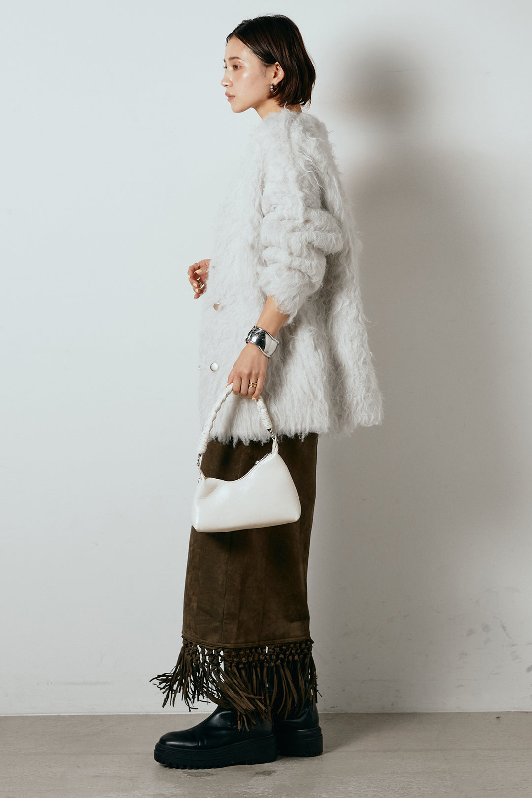 [SET]ウェーブシャギーニットジャケット+スウェードライク裾フリンジスカート(2set)