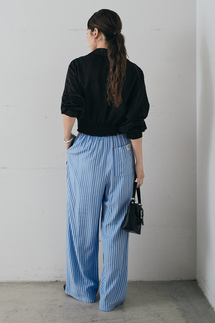 [SET]裾巻きツイストデザインシャツ+レーヨンストライプイージーワイドパンツ(2set)