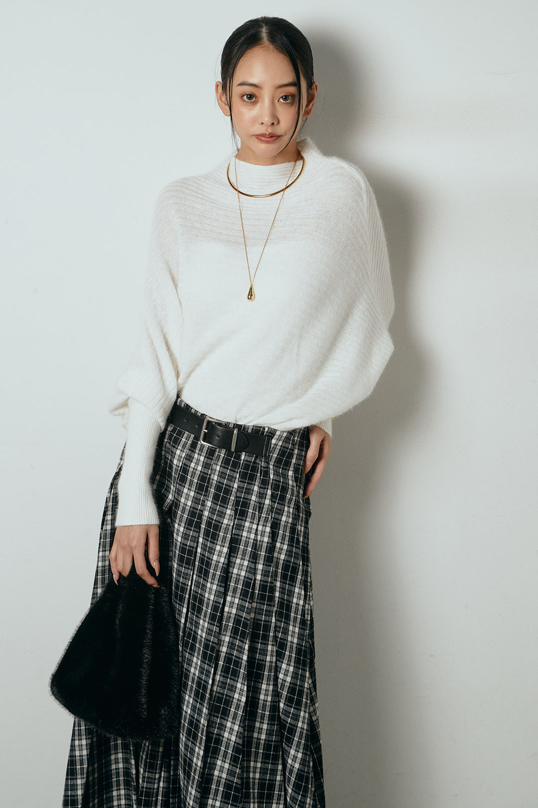 [SET]ポンチョシルエット透かしニットトップス+ベルト付きタータンチェックプリーツスカート(2set)