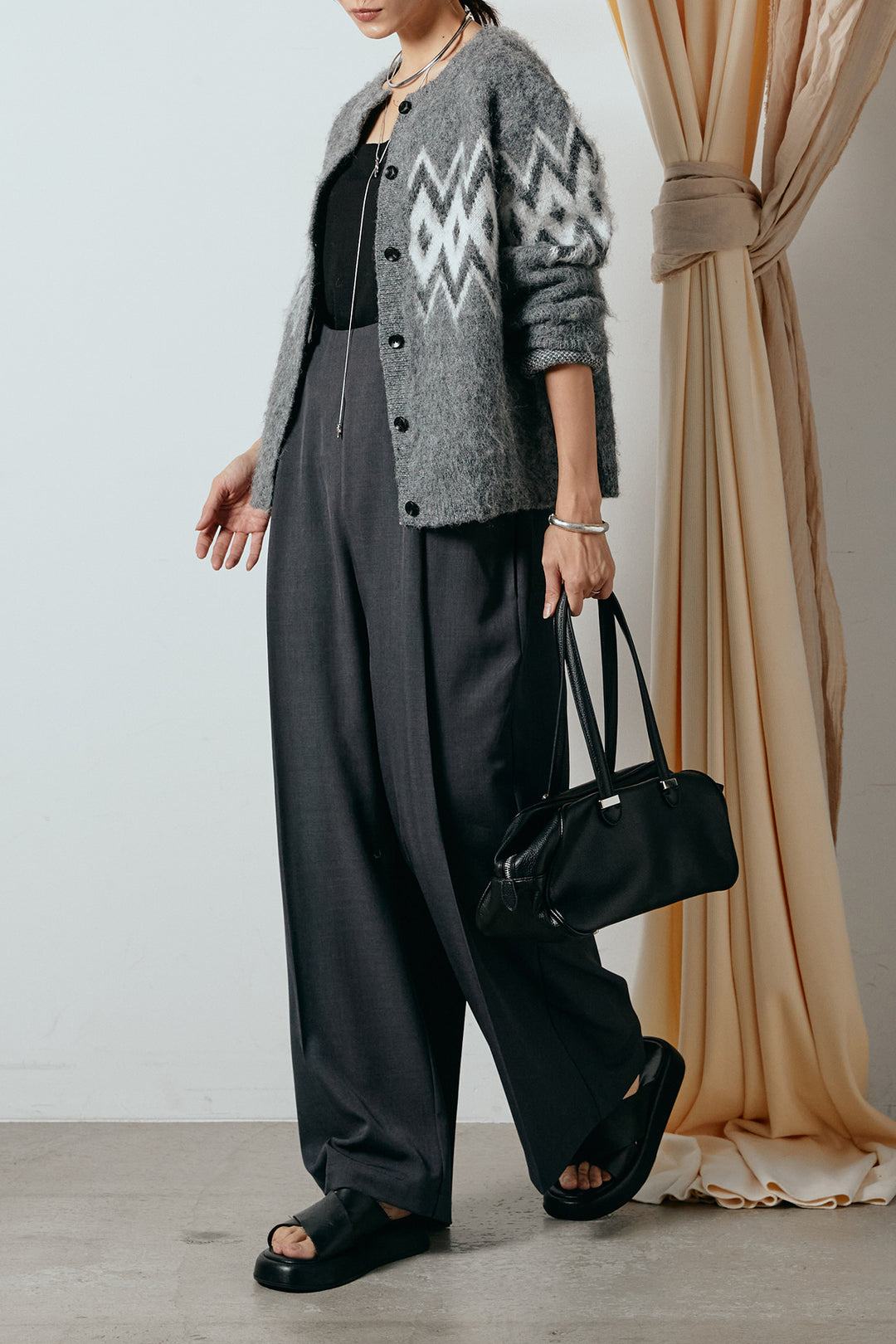 [SET]起毛ノルディック柄ニットカーディガン+ワイドツイルサロペット(2set)