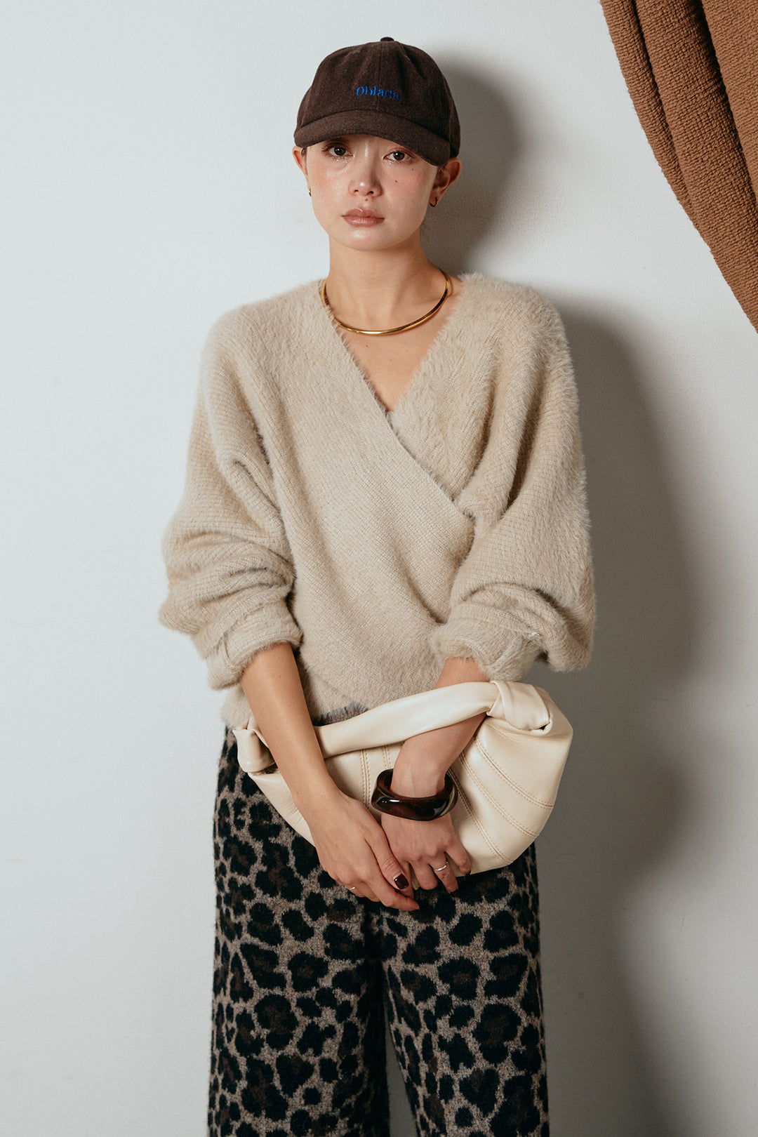 [SET]シャギーカシュクールニットトップス+リラックスレオパード柄ニットパンツ(2set)