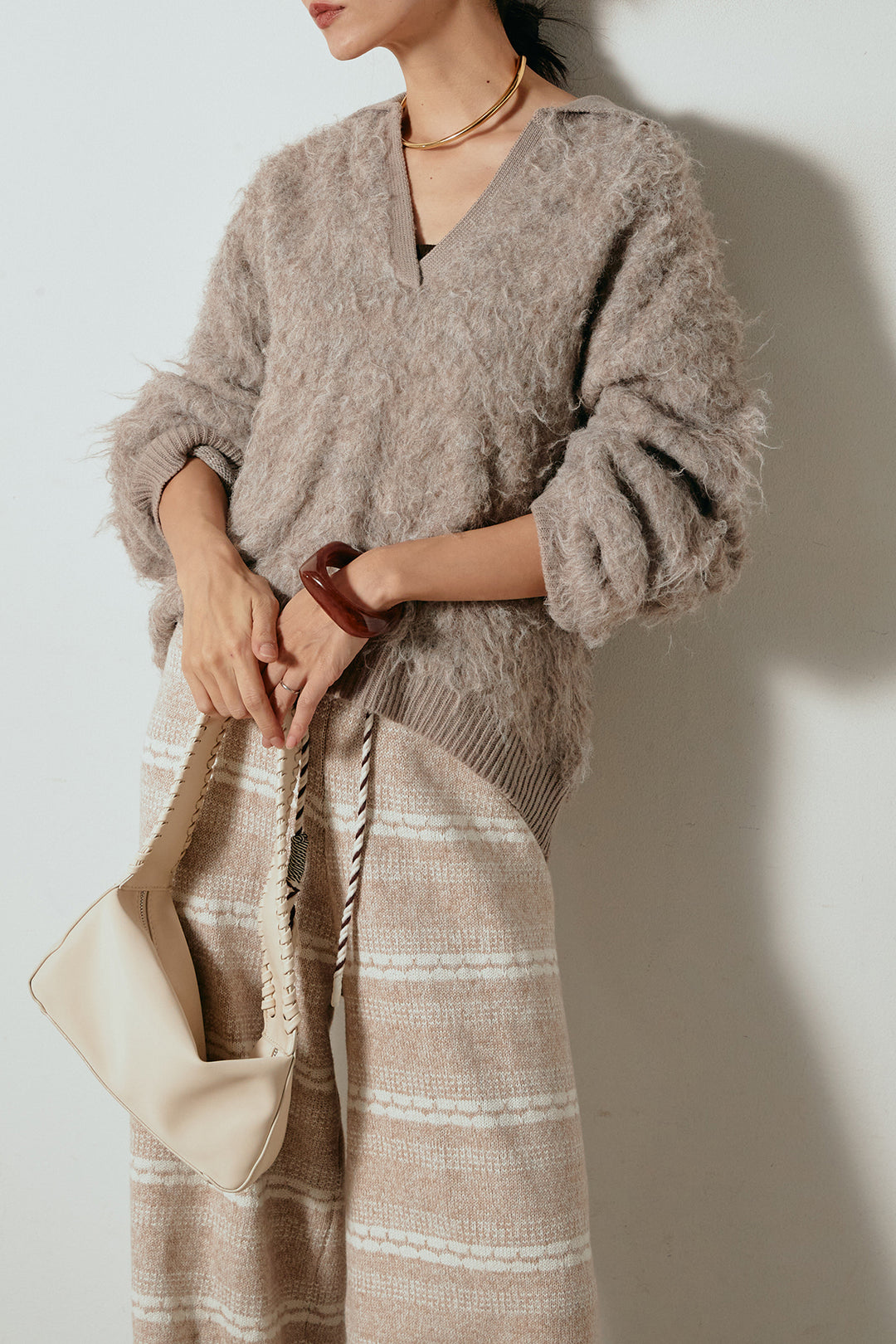 [SET]襟付きシャギーニットポロトップス+マルチライン柄リラックスニットパンツ(2set)