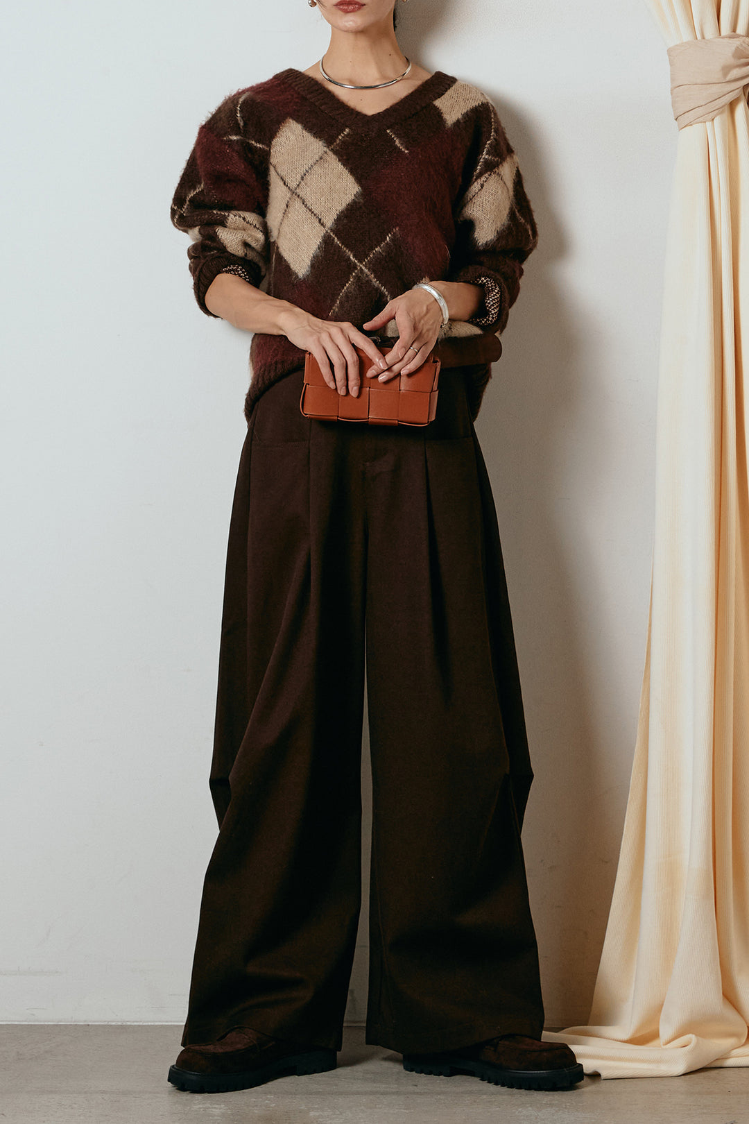 [SET]アクリルモヘアアーガイルVネックプルオーバー+太ベルト付きタックデザインワイドパンツ(2set)