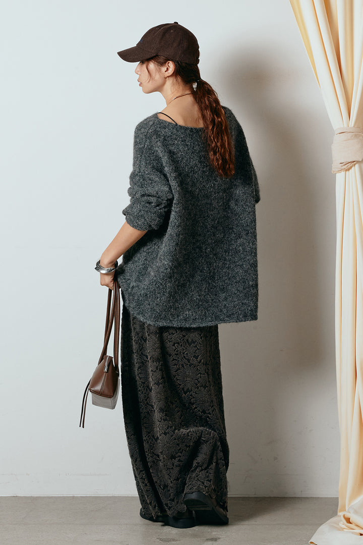 [SET]フロントロゴデザインニットトップス+花柄刺繍ベロアフレアスカート(2set)