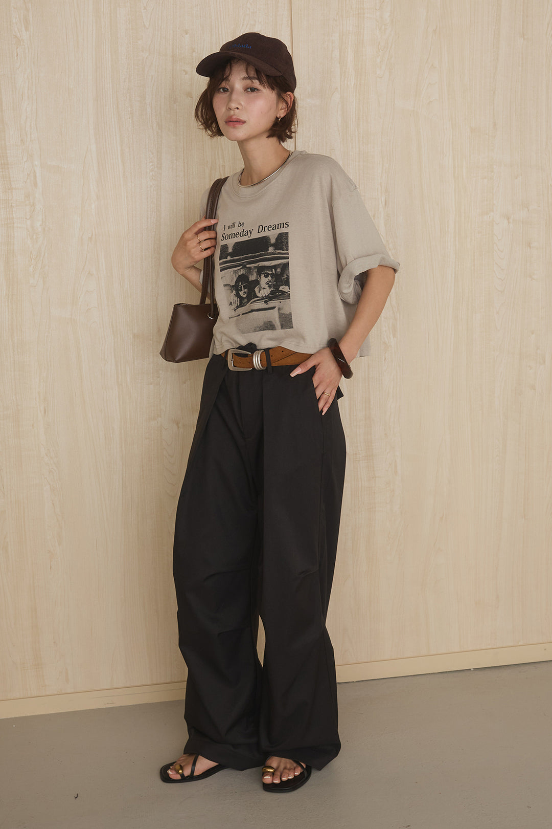 [SET]グラフィックサムデイワイドクロップドT+ニーサイドタックウエストドロストパンツ(2set)