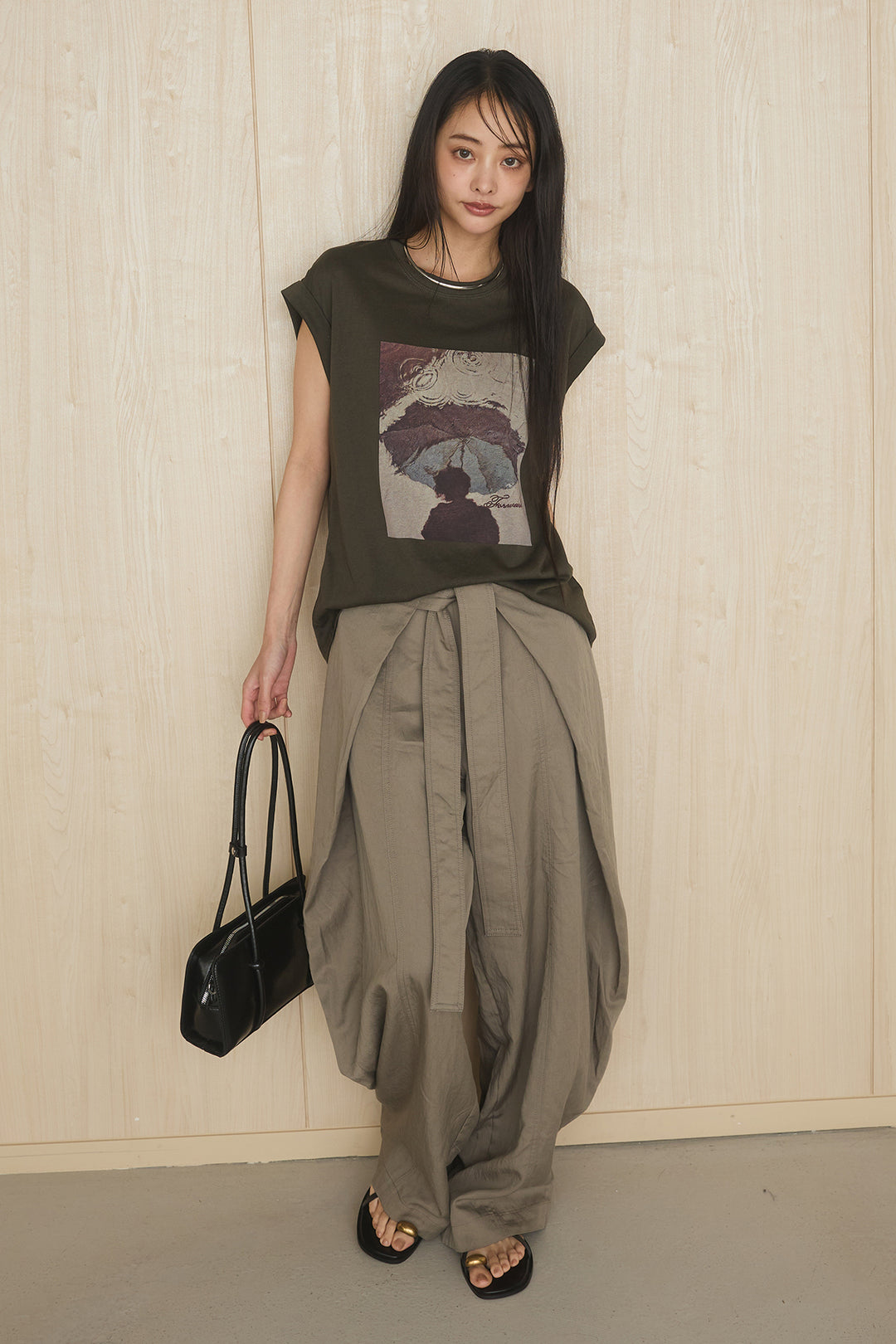 [SET]スクエアニュアンス柄Tシャツ+前結びタックワイドパンツ(2set)