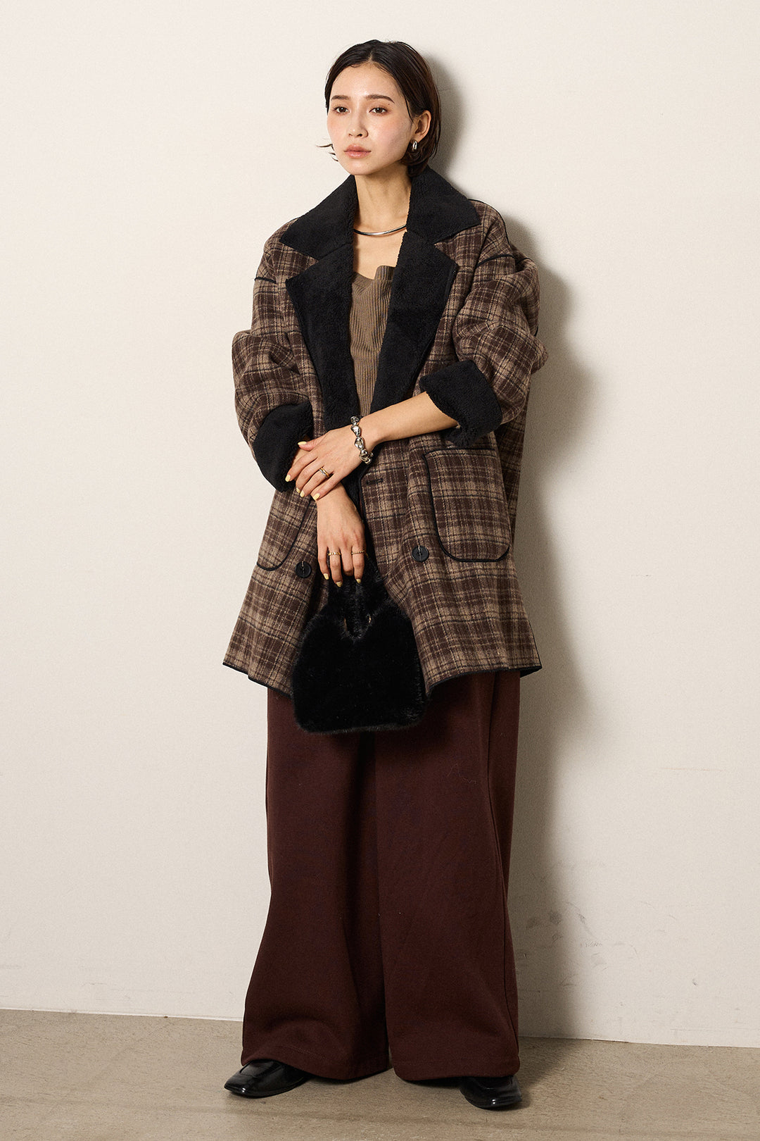 [SET]裏地ボアタータンチェック柄ミディアムコート+裏起毛スウェットワイドパンツ(2set)