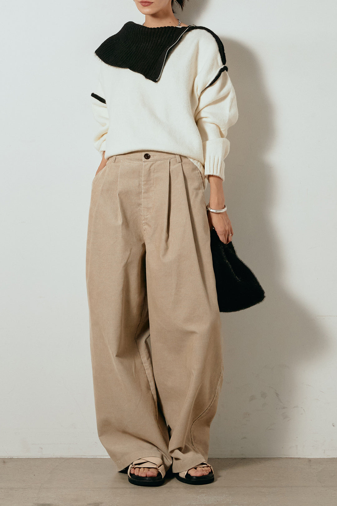 [SET]ハイネックジップデザインニットトップス+フロントタック入りコーデュロイパンツ(2set)