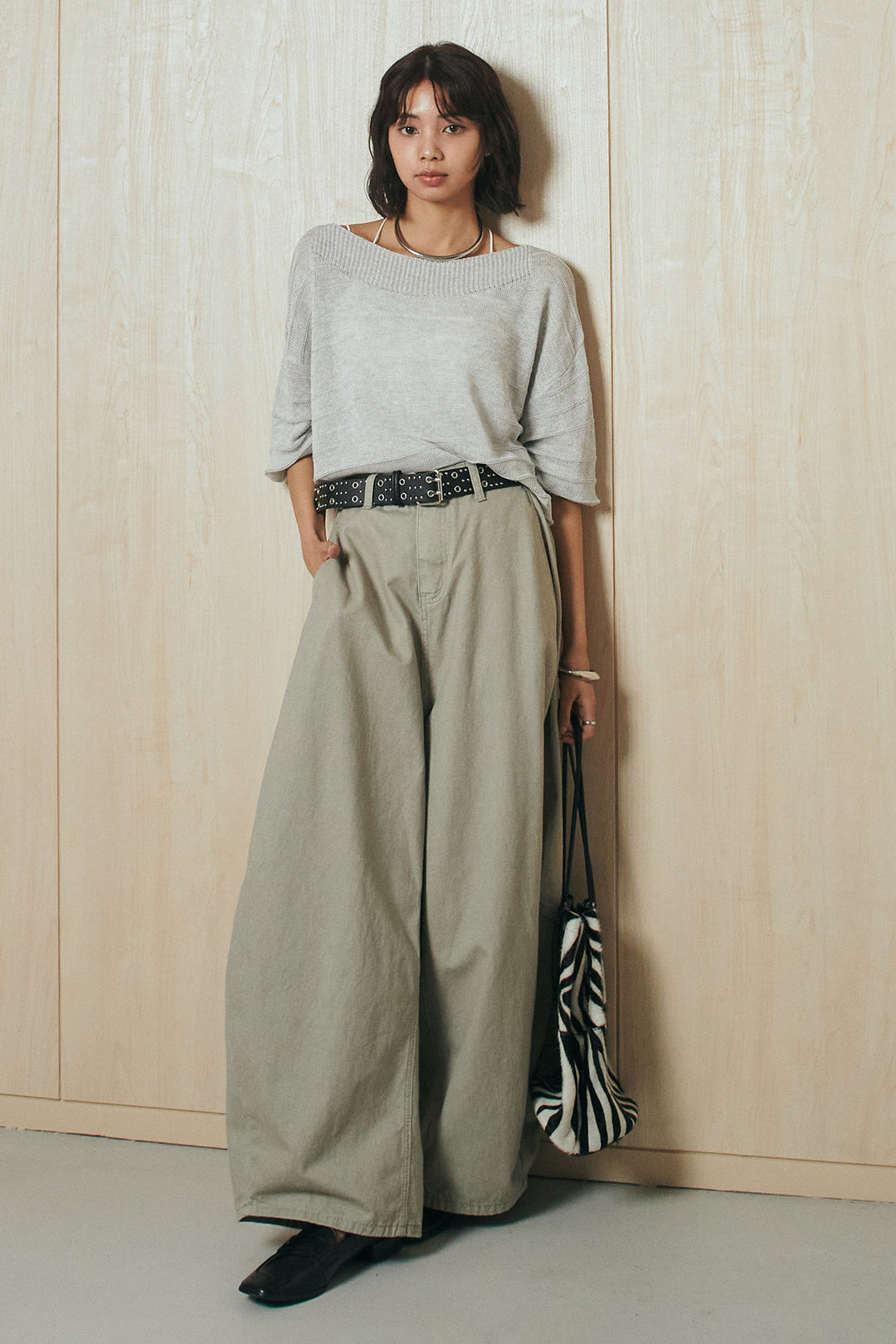 [SET]麻混リラックスニットトップス+ベルト付きカラーデニムパンツ(2set)