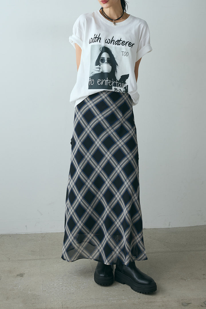 [SET]モノトーンフォトプリントTシャツ+マルチ柄シアースカート(2set)