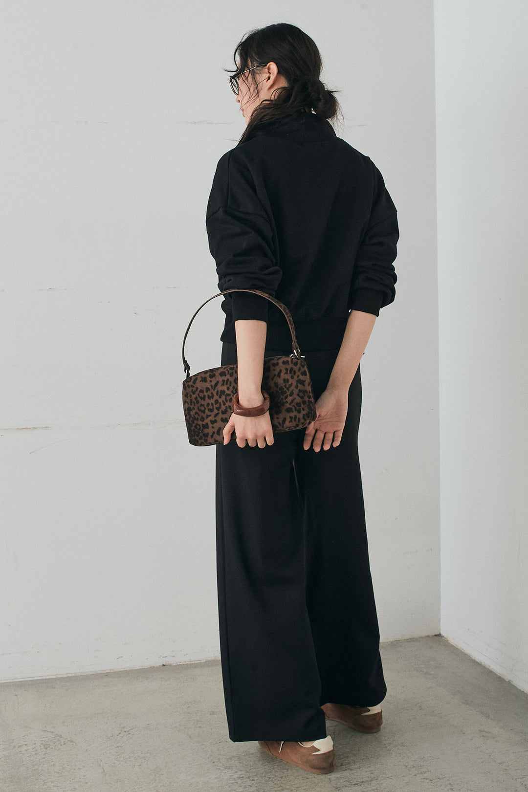 [SET]裏毛ロゴ刺繍ハーフZIPスウェット+斜めボタンタック入りスラックス(2set)