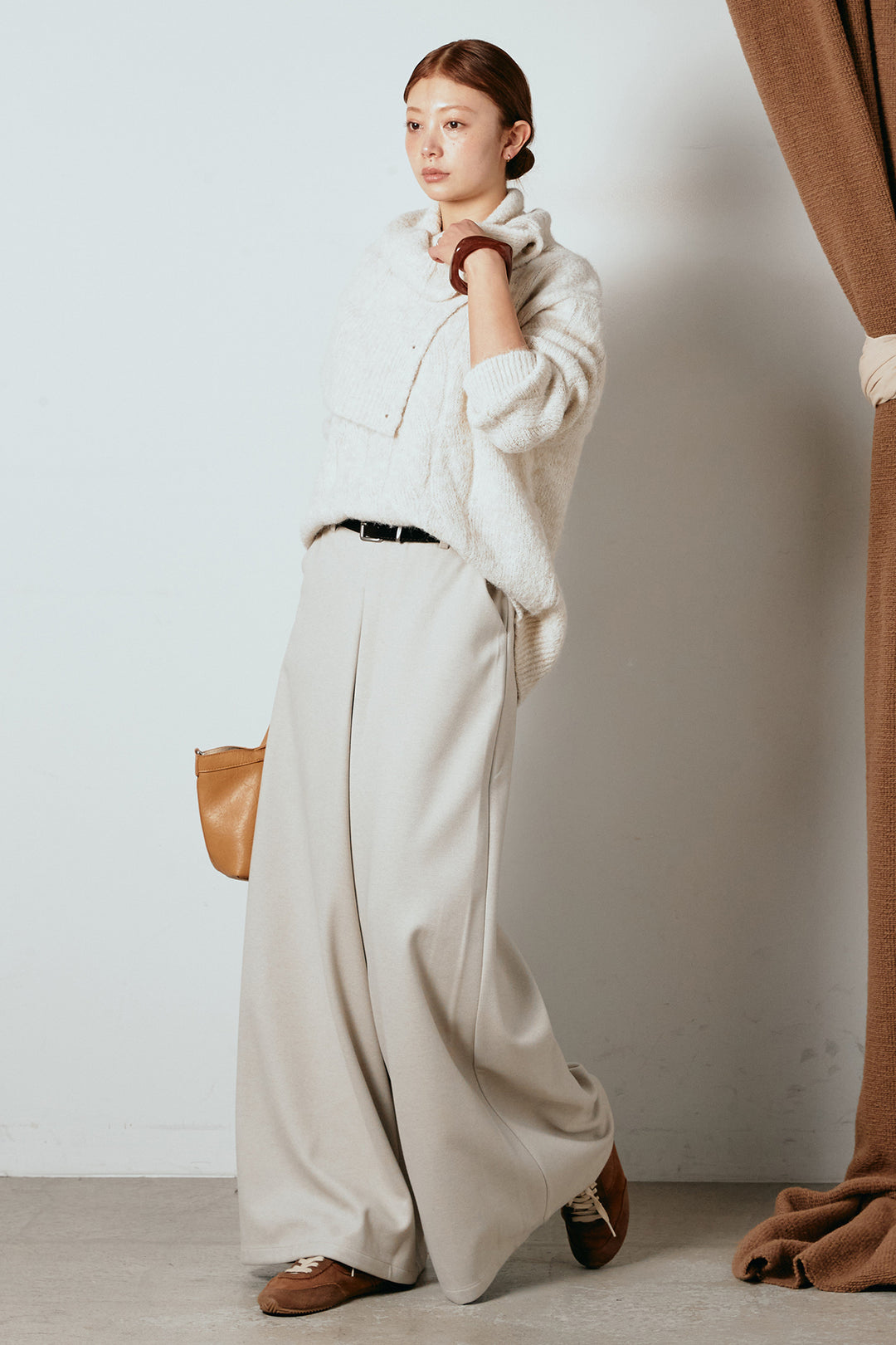 [SET]ケープデザインケーブルニットトップス+ベルト付きフロントタックデザインパンツ(2set)