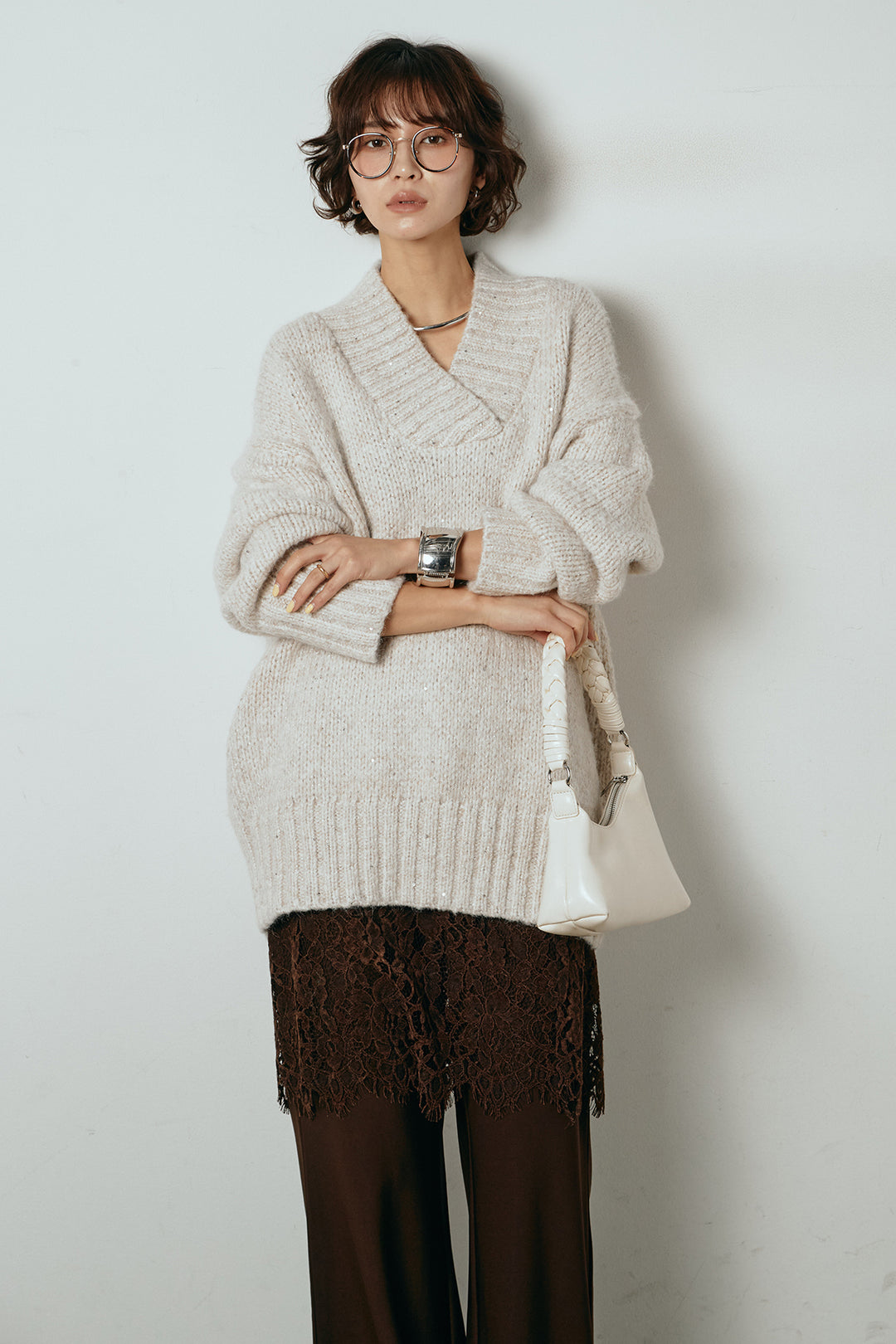 [SET]Vネックラメニットトップス+レース刺繍レイヤードフレアパンツ(2set)