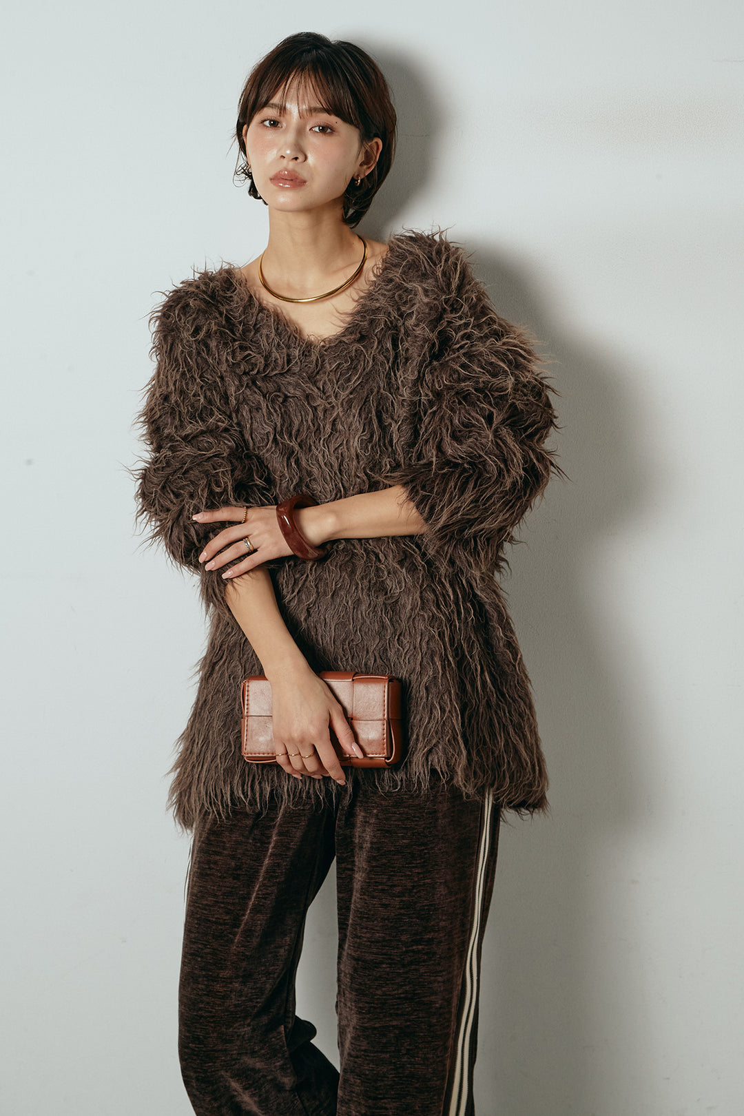 [SET]深Vネックシャギーニットトップス+リラックスサイドラインベロアワイドパンツ(2set)