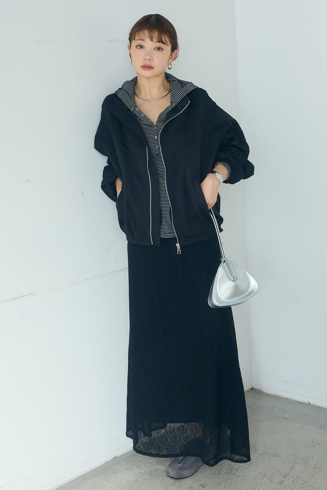 [SET]マルチ切り替えドルマンブルゾン+メッシュ刺繍ロングスカート+ボーダーフーディーロンT(3set)