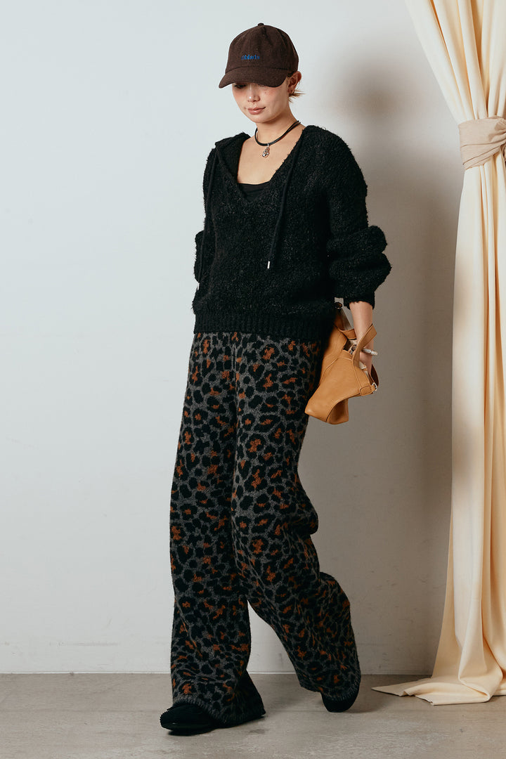 [SET]ブークレキーネックプルオーバー+リラックスレオパード柄ニットパンツ(2set)