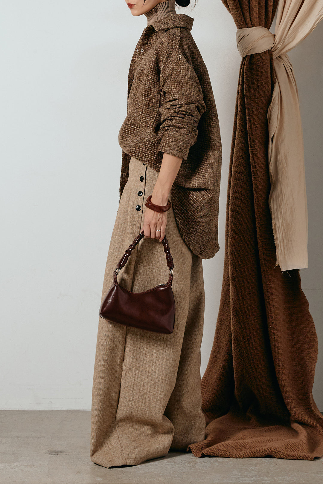 [SET]ルーズクラッシュツイルシャツ+サイドボタンツイードタックパンツ(2set)