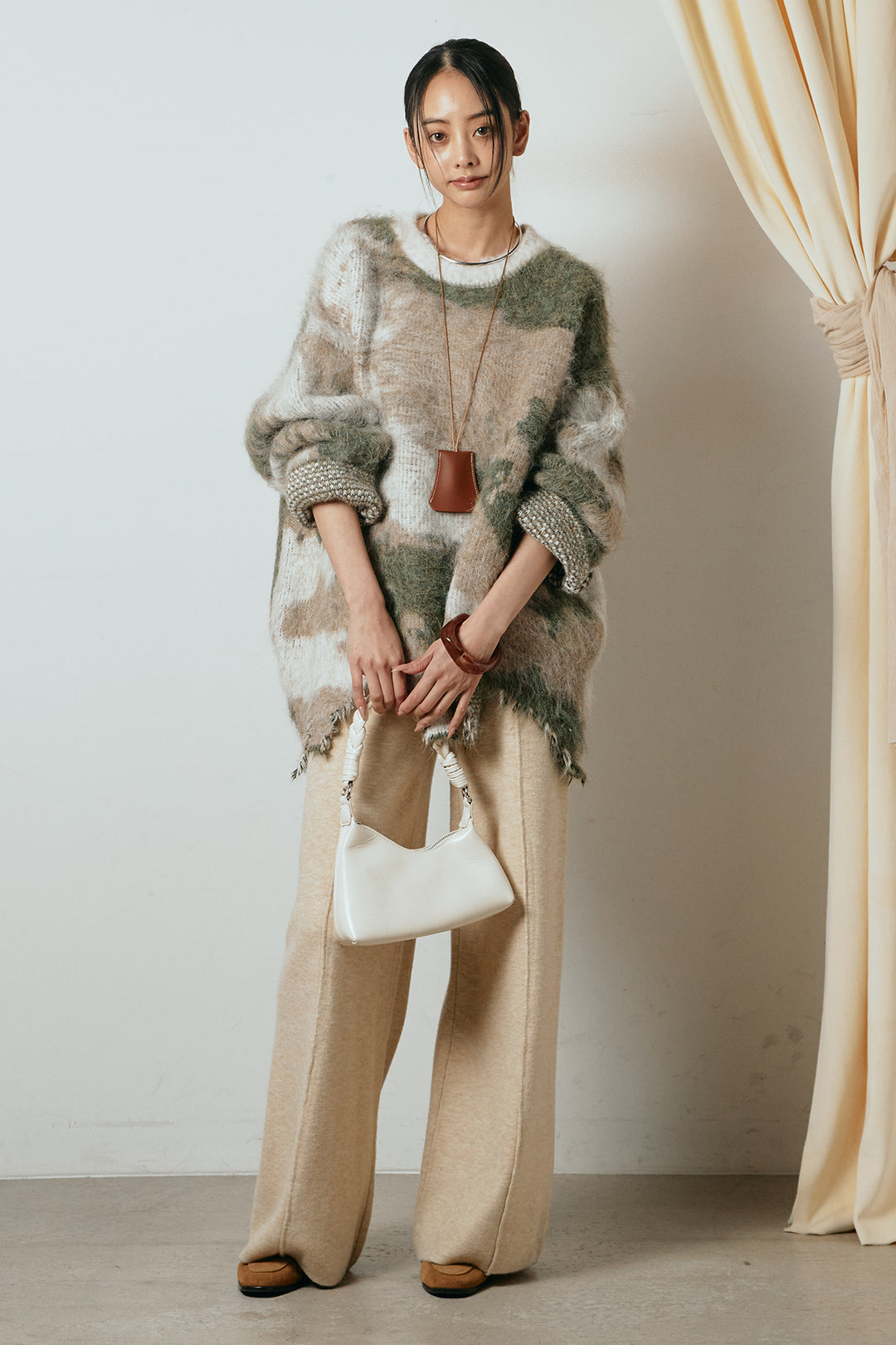 [SET]起毛裾デザインニュアンス柄ニットトップス+センターラインニットパンツ(2set)