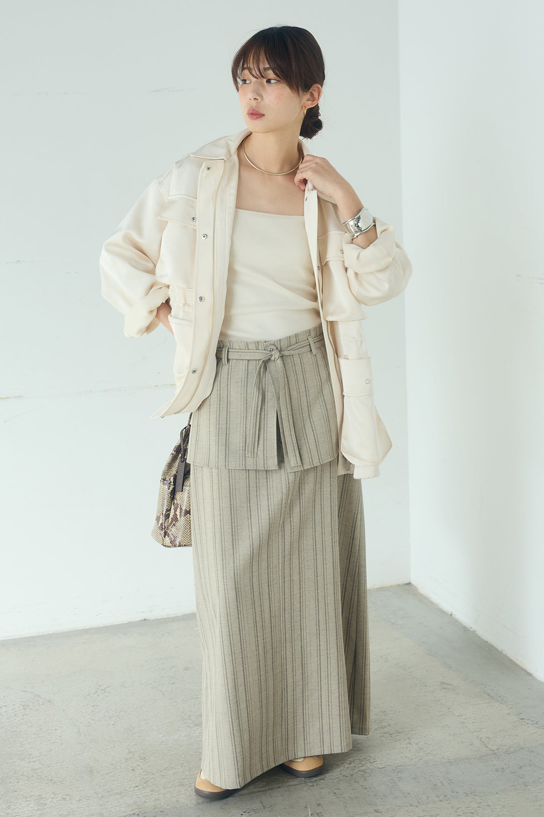 [SET]サテンライトブルゾン+ラップ巻きピンストライプワイドスカート(2set)