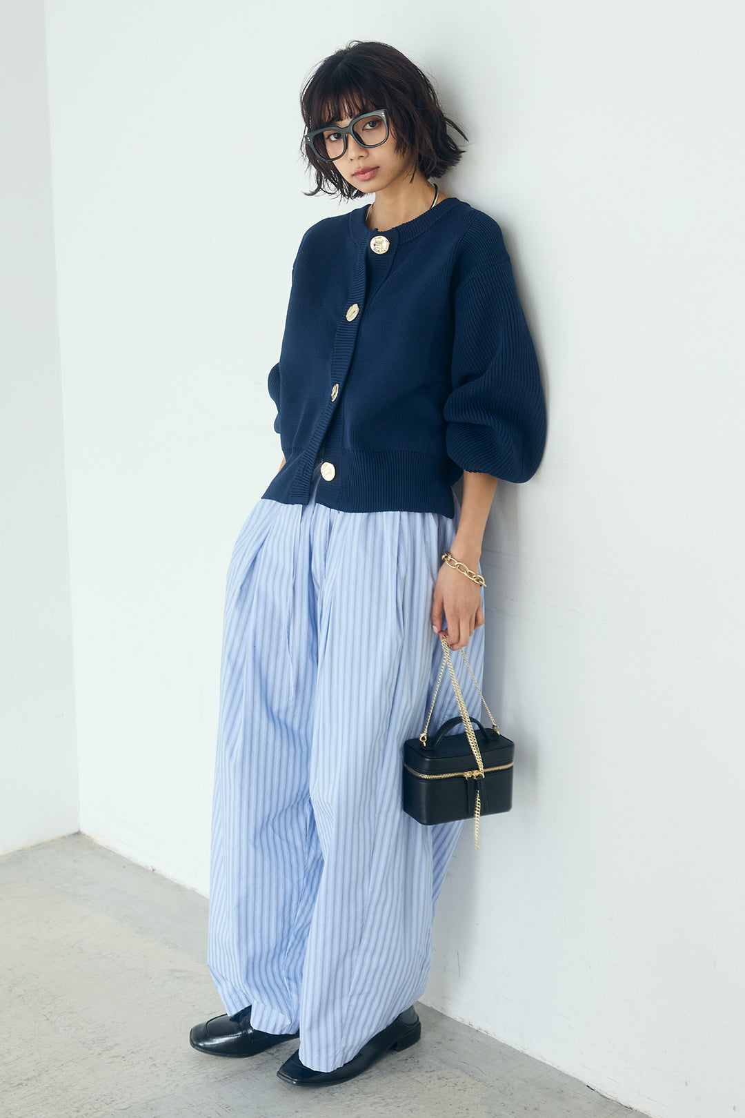 [SET]スポンディッシュBIGボタンクルーネックカーディガン+ランダムストライプタックギャザーパンツ(2set)