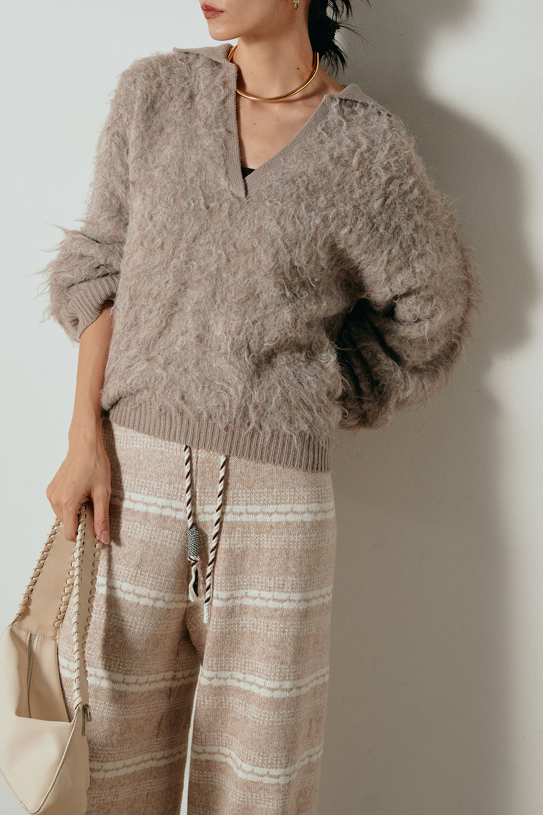 [SET]襟付きシャギーニットポロトップス+マルチライン柄リラックスニットパンツ(2set)