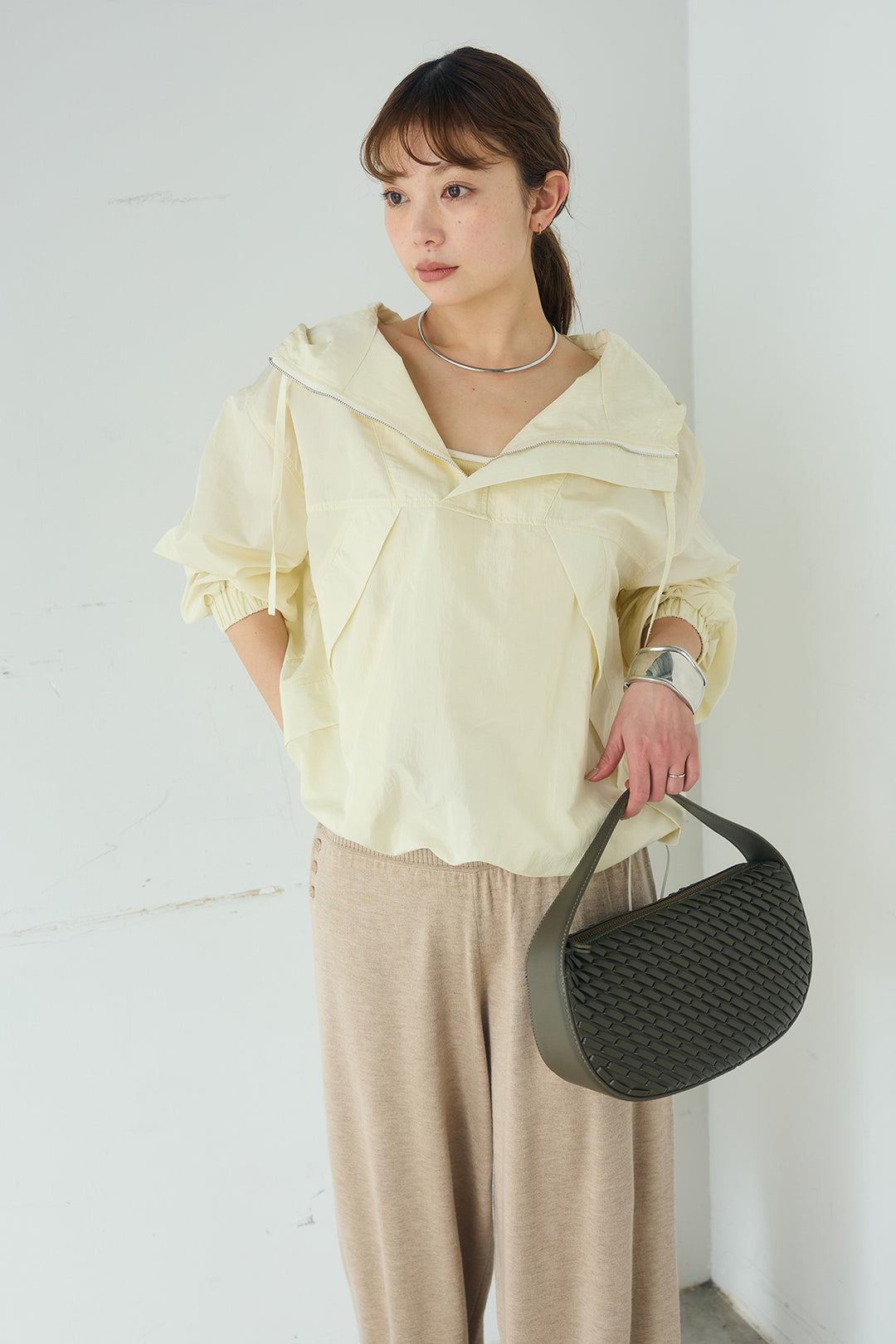 [SET]ナイロンフーディーブルゾンアウター+裾絞りリブニットパンツ(2set)