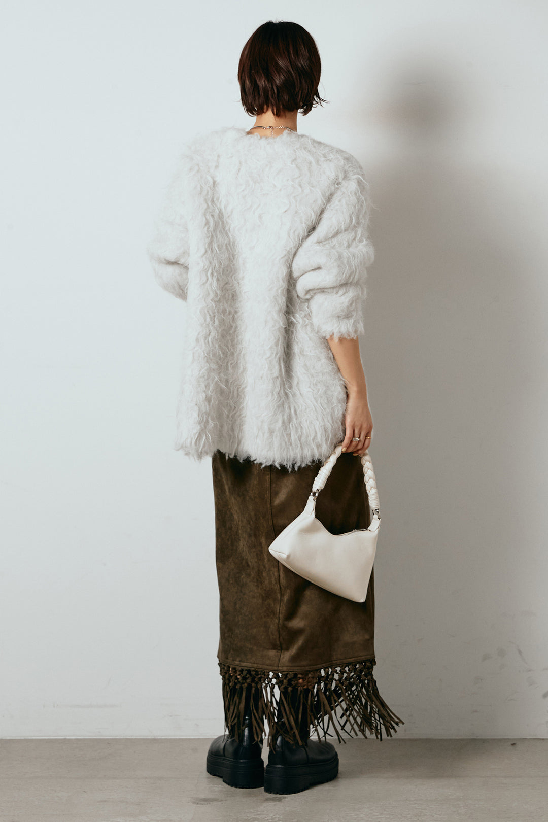 [SET]ウェーブシャギーニットジャケット+スウェードライク裾フリンジスカート(2set)