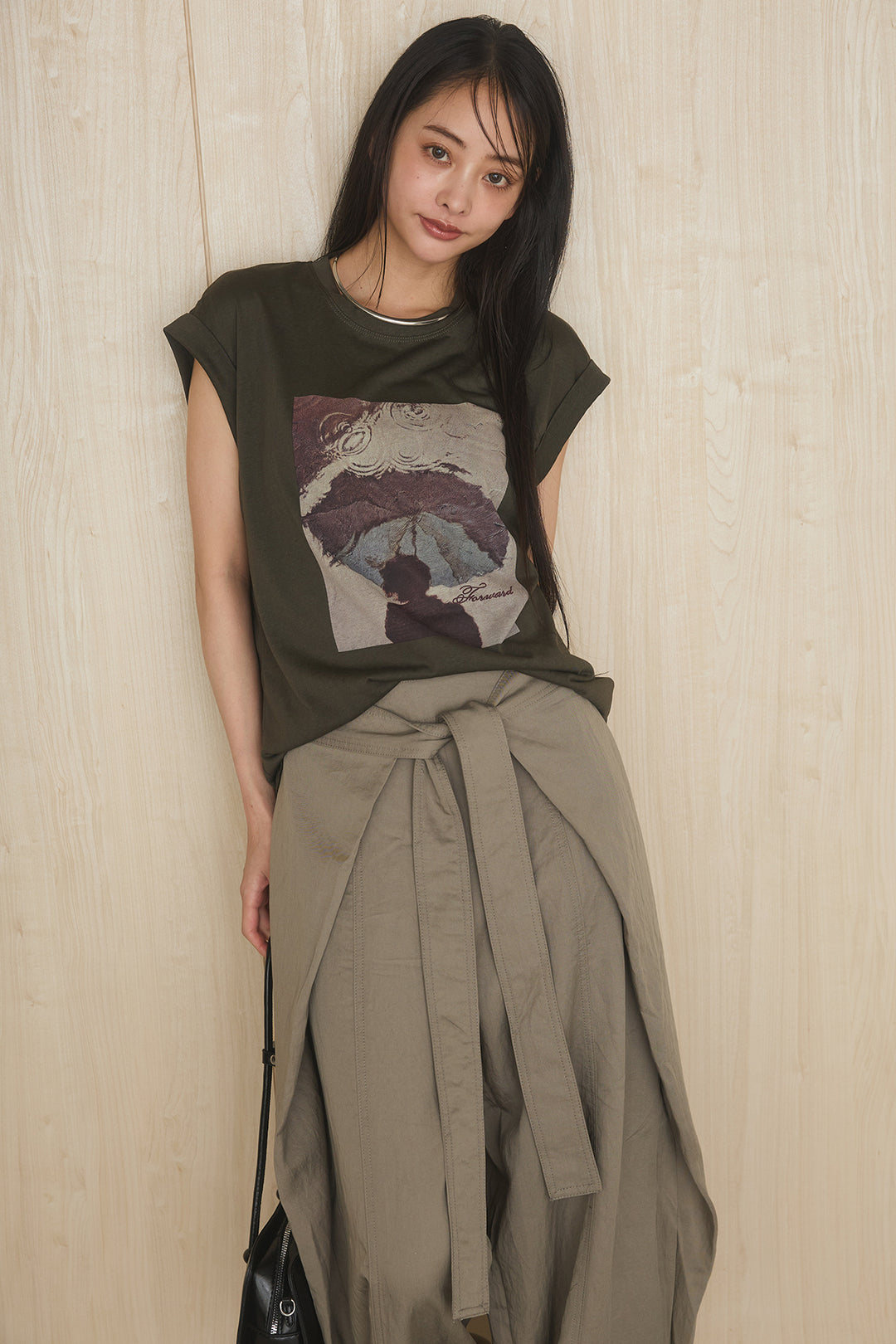 [SET]スクエアニュアンス柄Tシャツ+前結びタックワイドパンツ(2set)