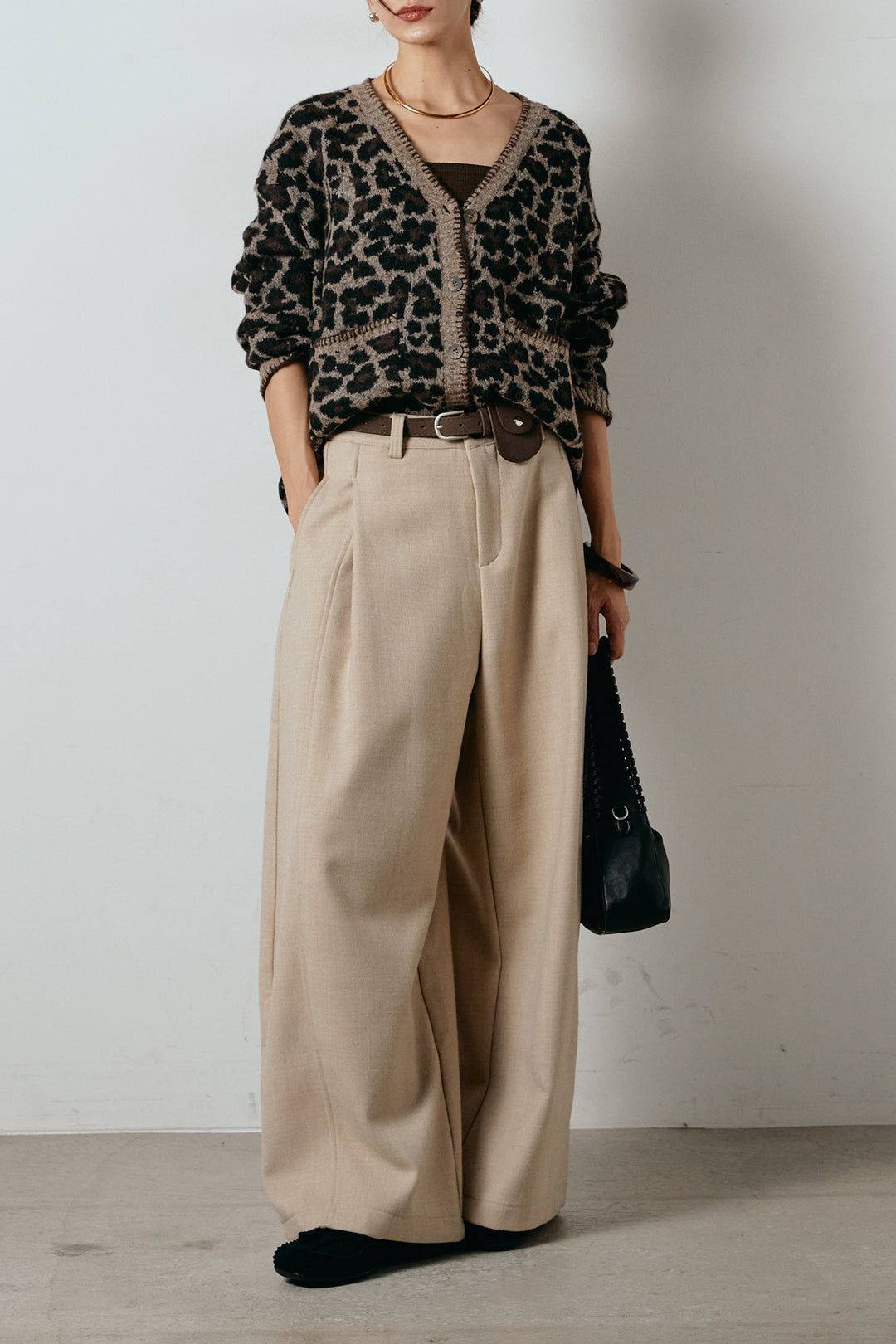 [SET]ステッチデザインレオパードニットカーディガン+ポーチベルト付きカーブパンツ(2set)