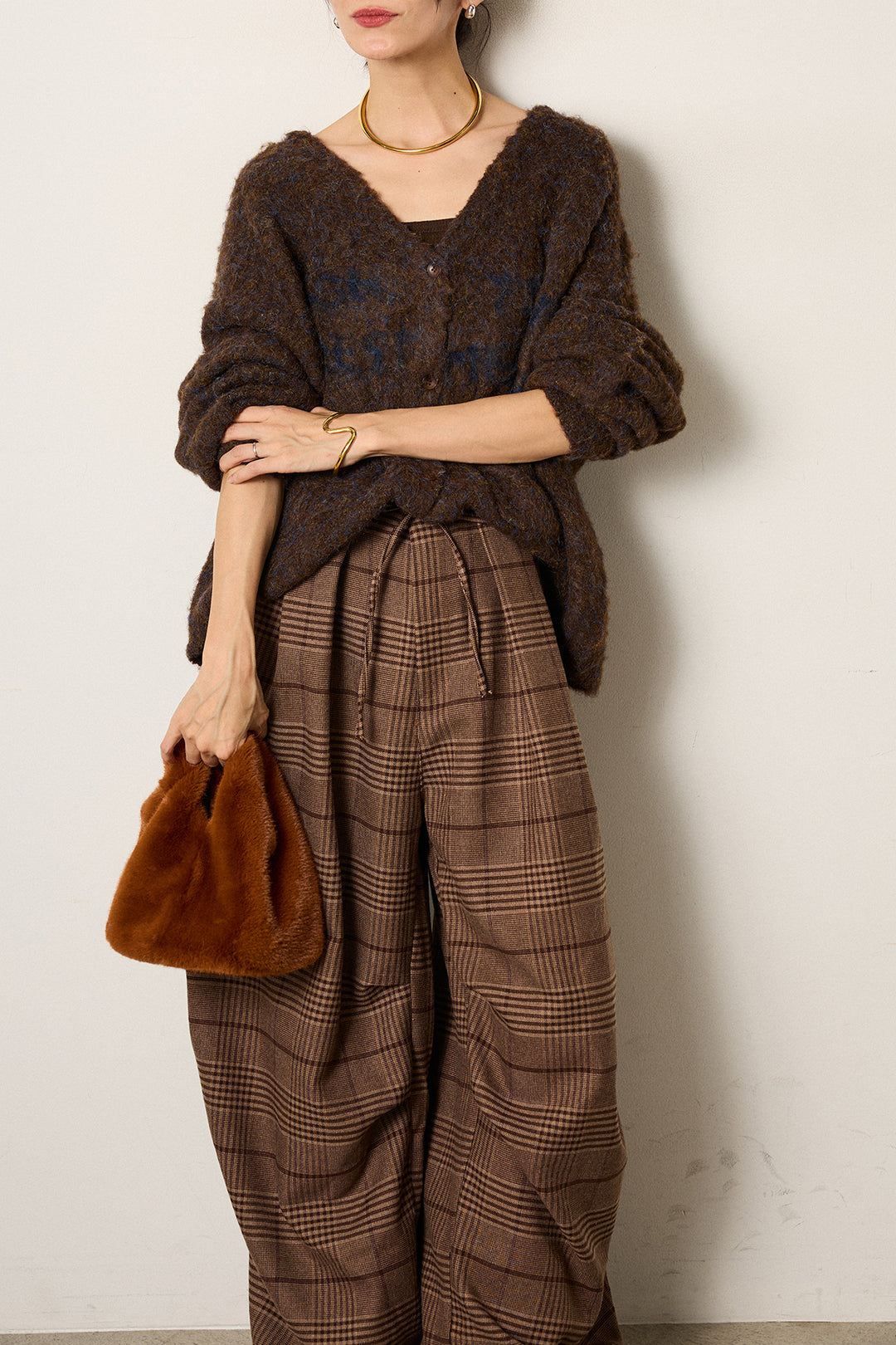 [SET]ウール混透かしロゴニットカーディガン+グレンチェックルーズタックパンツ(2set)