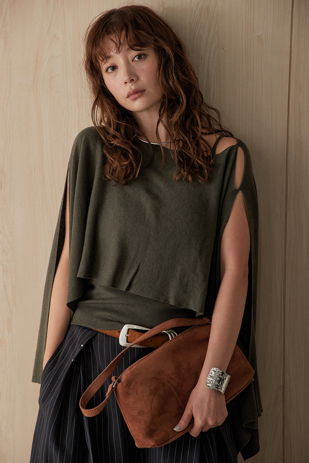 [SET]ケープカラーニットプルオーバー+ピンストライプサイドタックパンツ(2set)