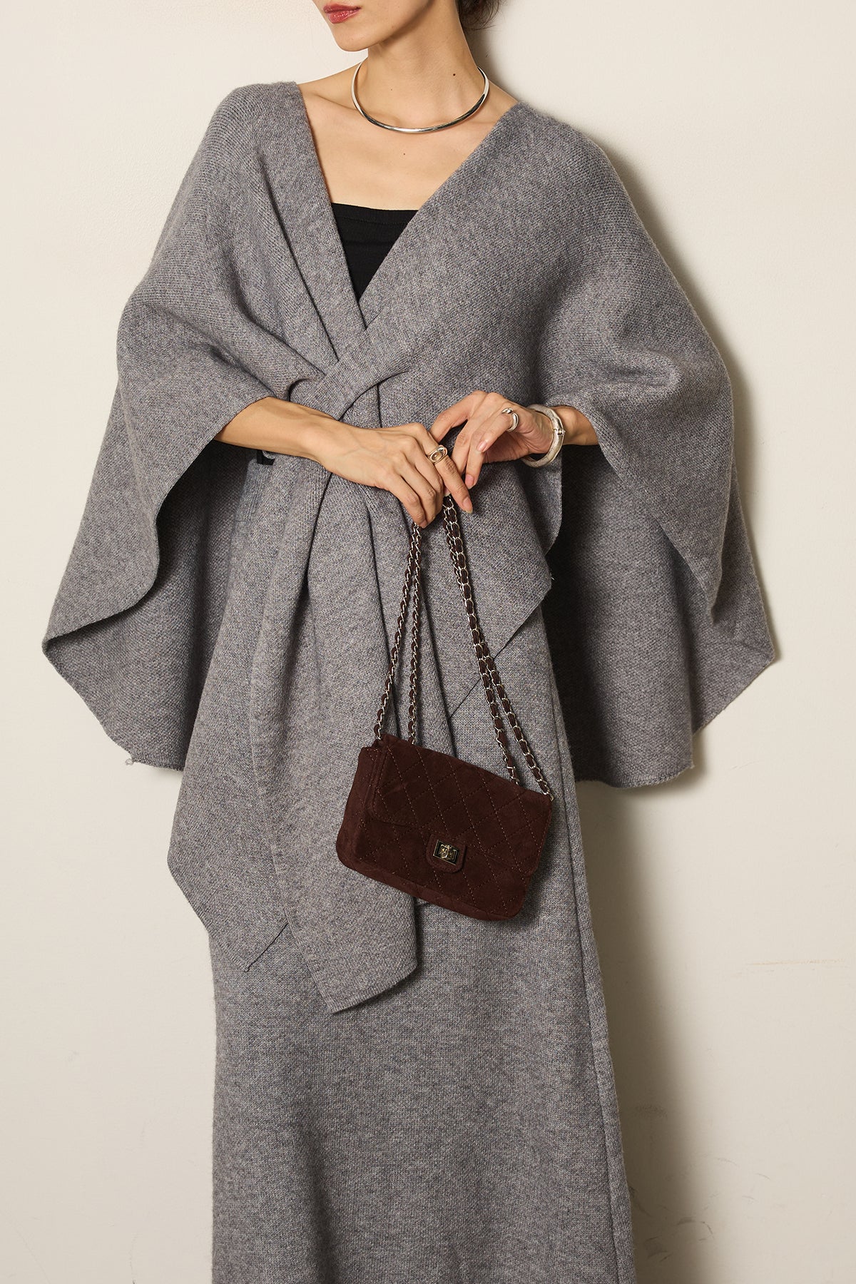 SET]フロントツイストポンチョニットSETUP – ESICA