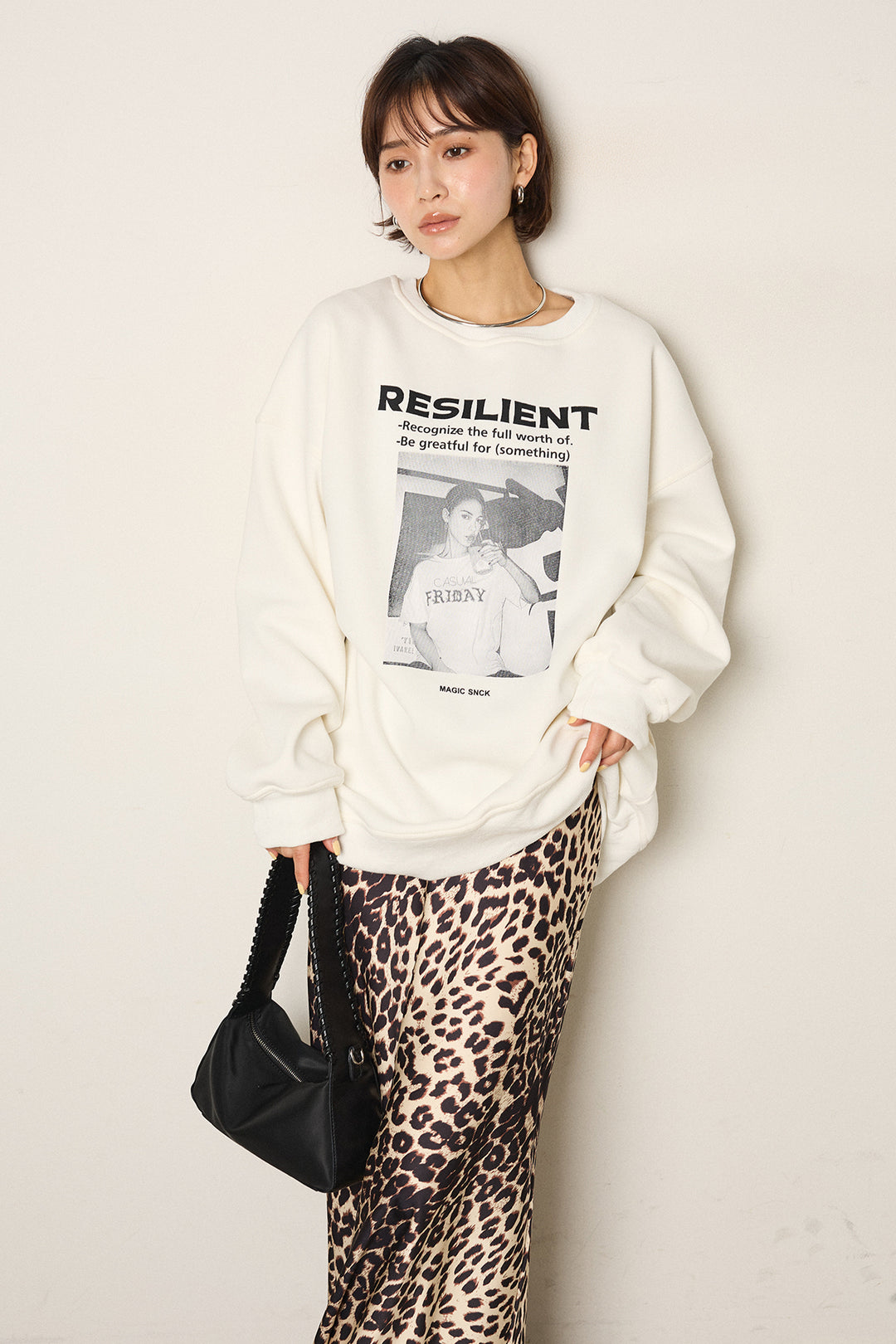 [SET]モノトーンプリントスウェット+レオパード柄サテンスカート(2set)