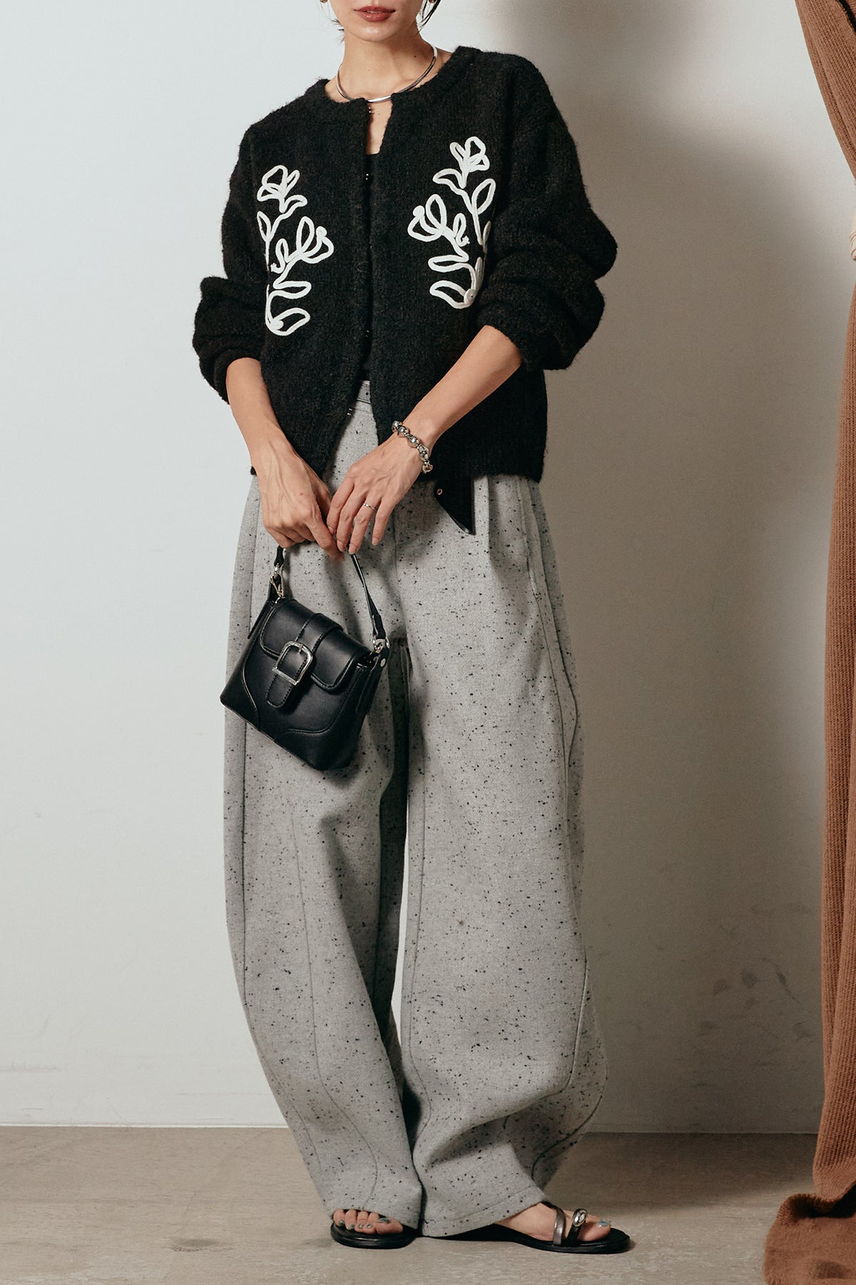 Cale Formians ネイビー セーター 鷲刺繍　キャリー MandO】鷲総刺繍天竺ニット（ニット/セーター）｜MandO（Auntie