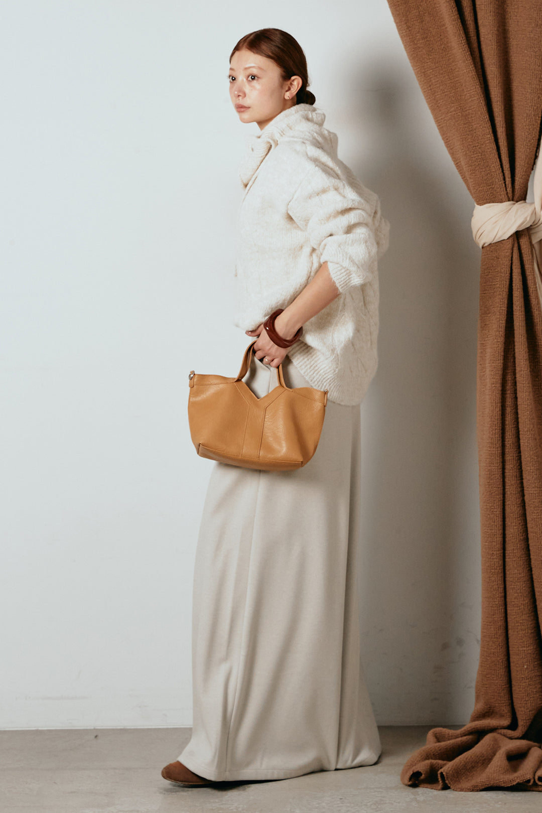 [SET]ケープデザインケーブルニットトップス+ベルト付きフロントタックデザインパンツ(2set)