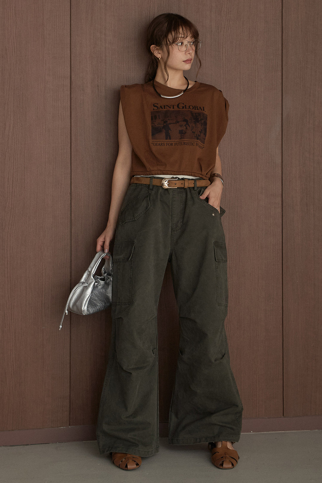 [SET]ショルダータックSAINTグラフィックT+ランダムタックカーゴパンツ(2set)