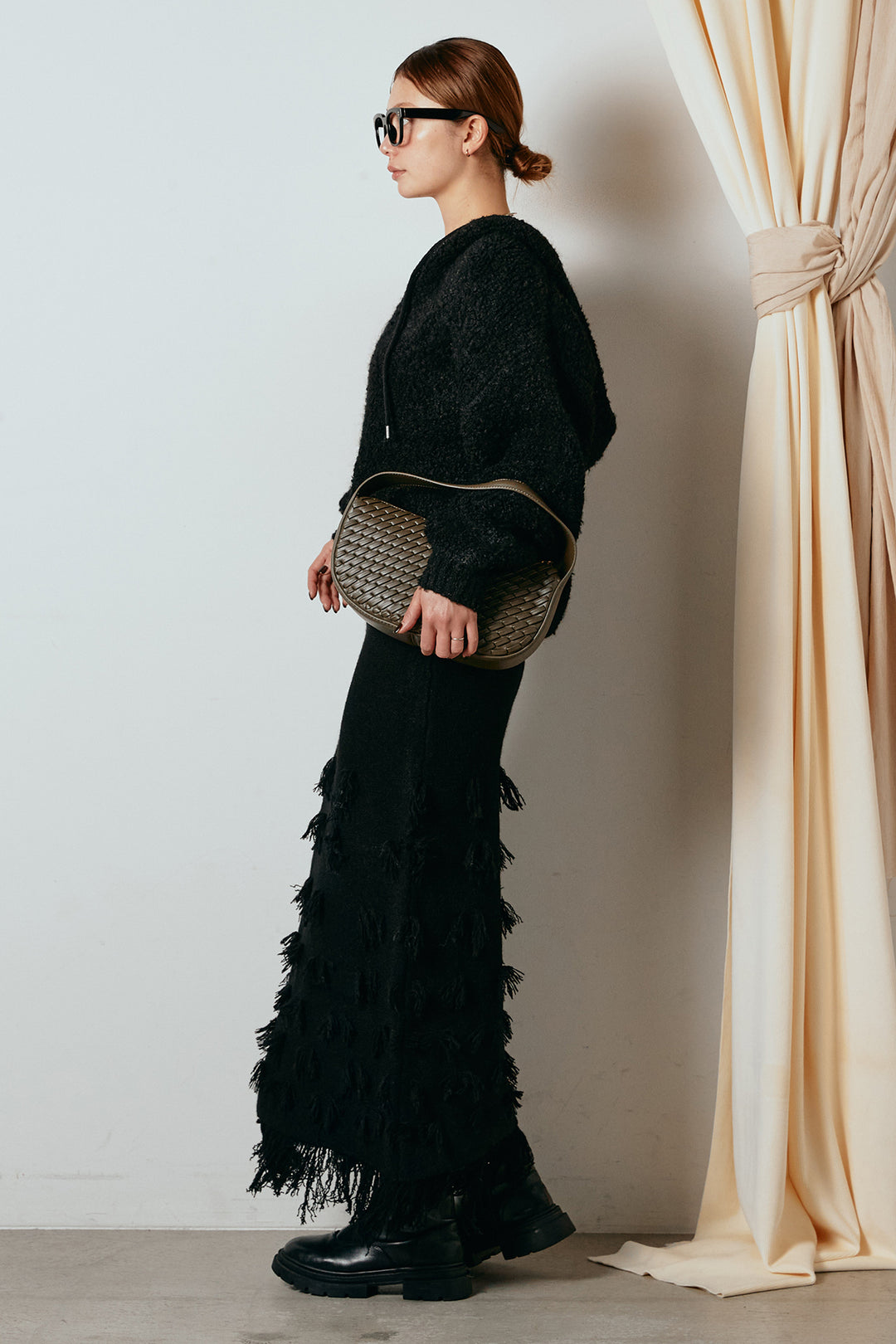 [SET]ブークレキーネックプルオーバー+ポイントフリンジニットナロースカート(2set)