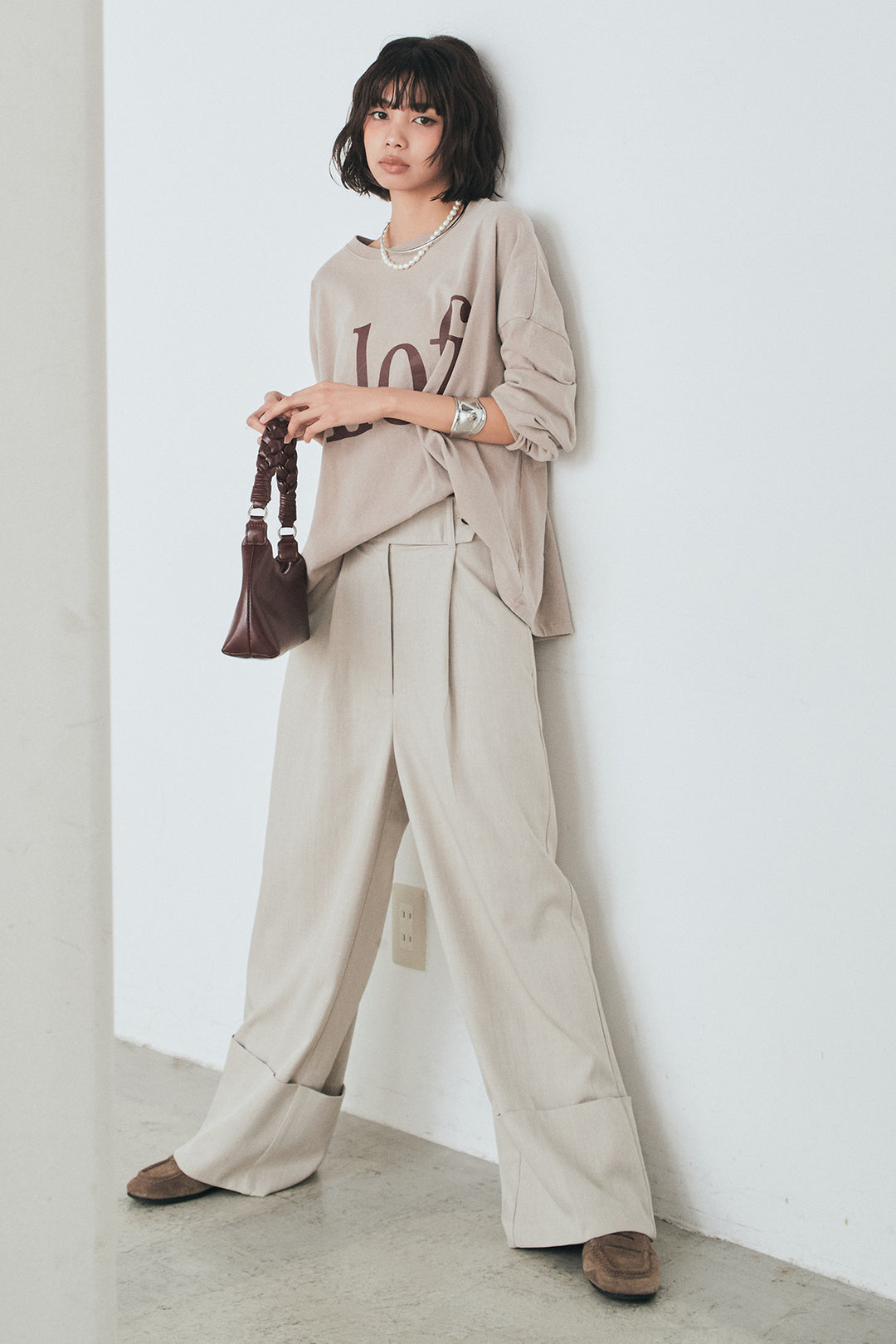 [SET]裾センタードロストロゴプリントワイドTシャツ+センタープレスセミワイドパンツ(2set)