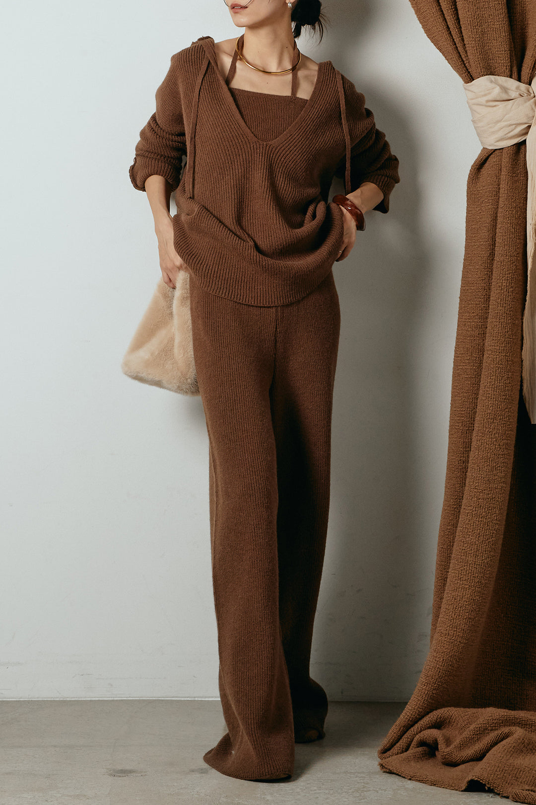 [SET]ホルターネックケーブルニットSETUP