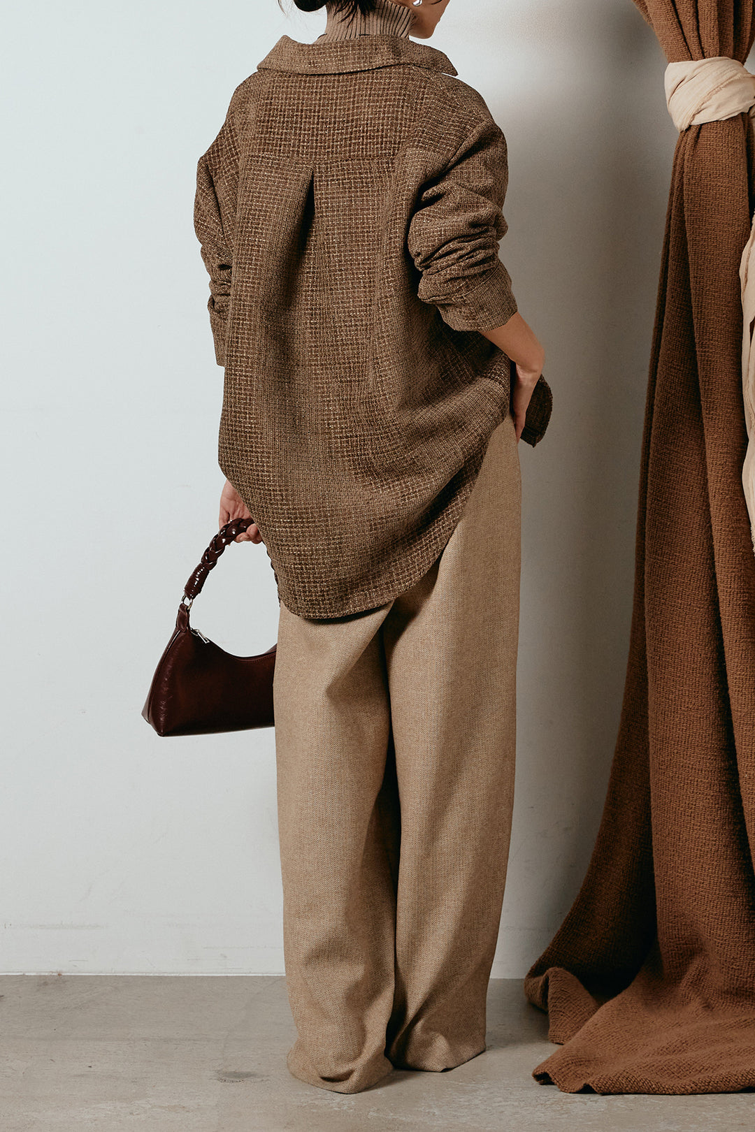 [SET]ルーズクラッシュツイルシャツ+リブニットシームレスタートルプルオーバー+サイドボタンツイードタックパンツ(3set)