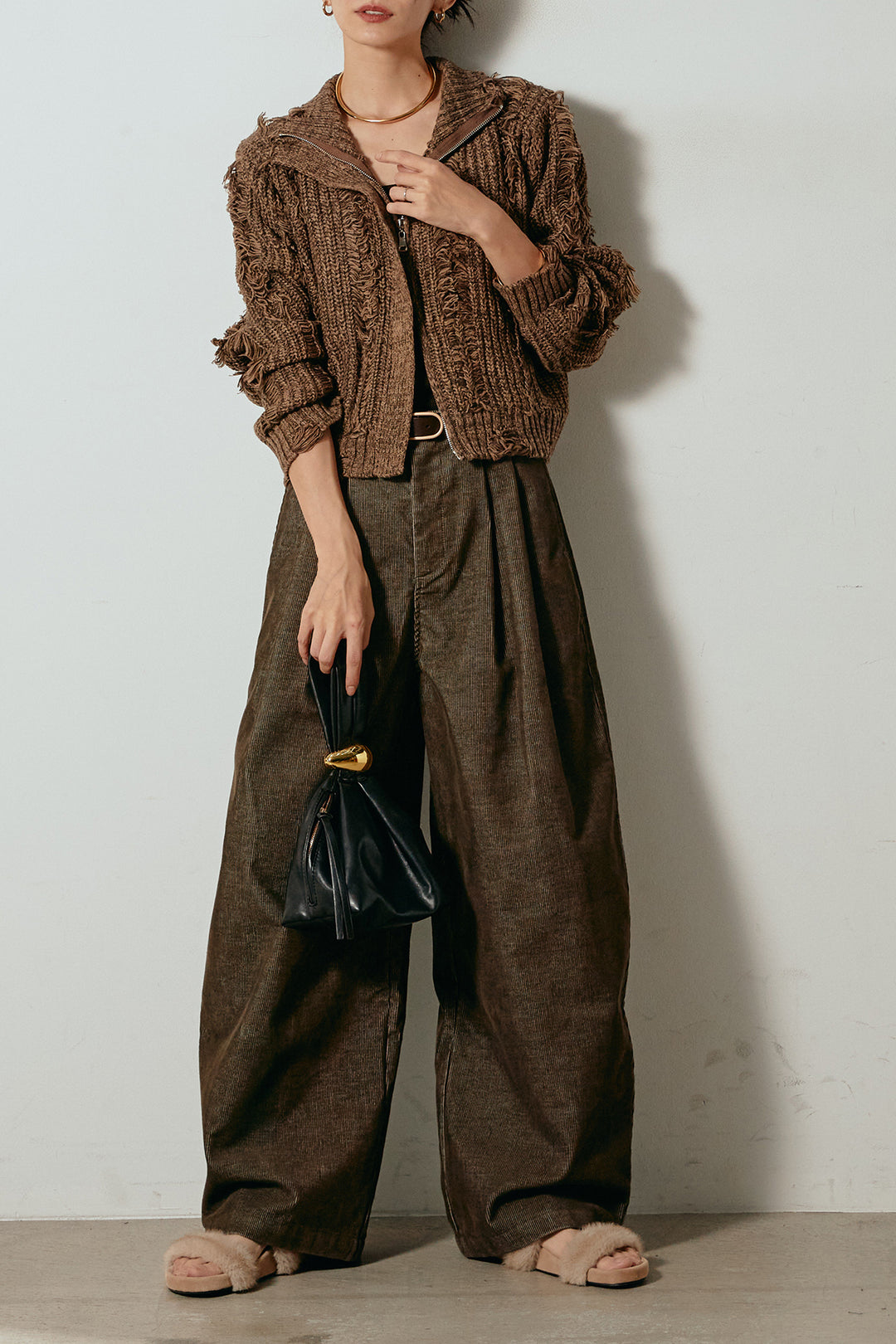 [SET]ハイネックフリンジジップニットトップス+フロントタック入りコーデュロイパンツ(2set)